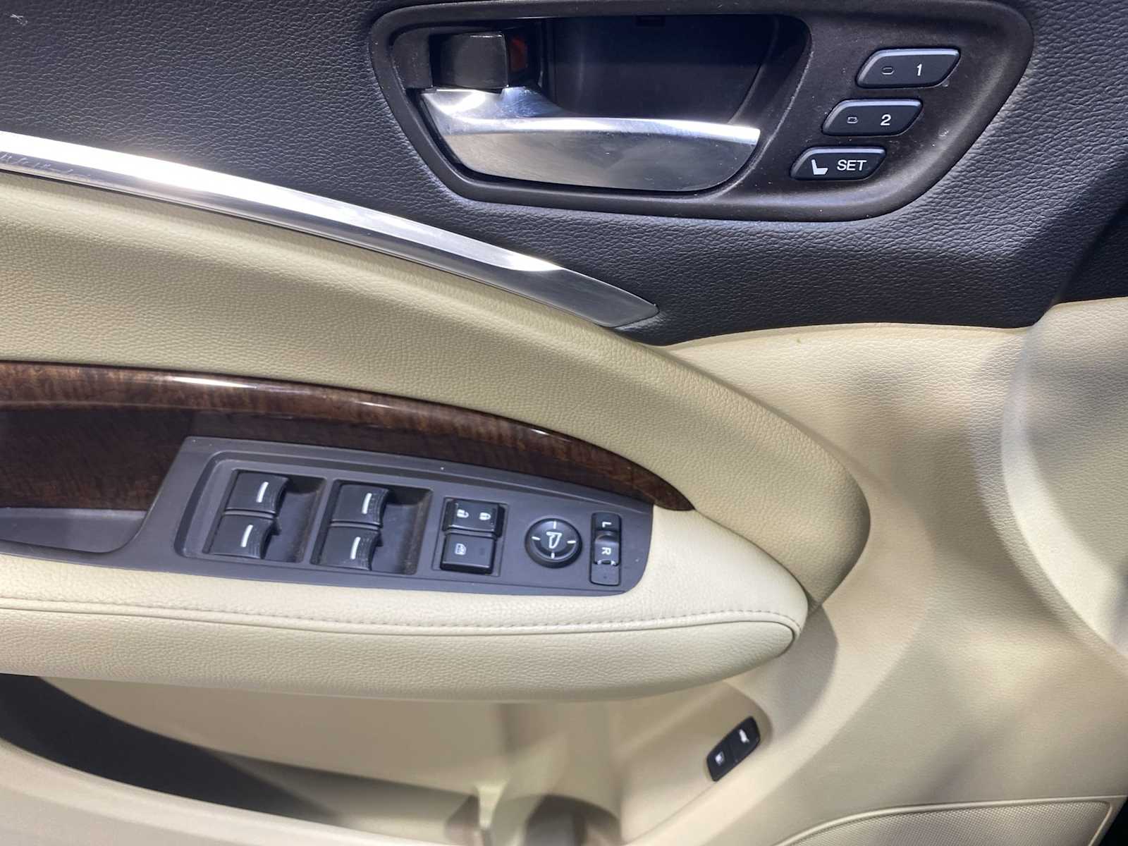 Thumbnail: 2019 Acura MDX - 23