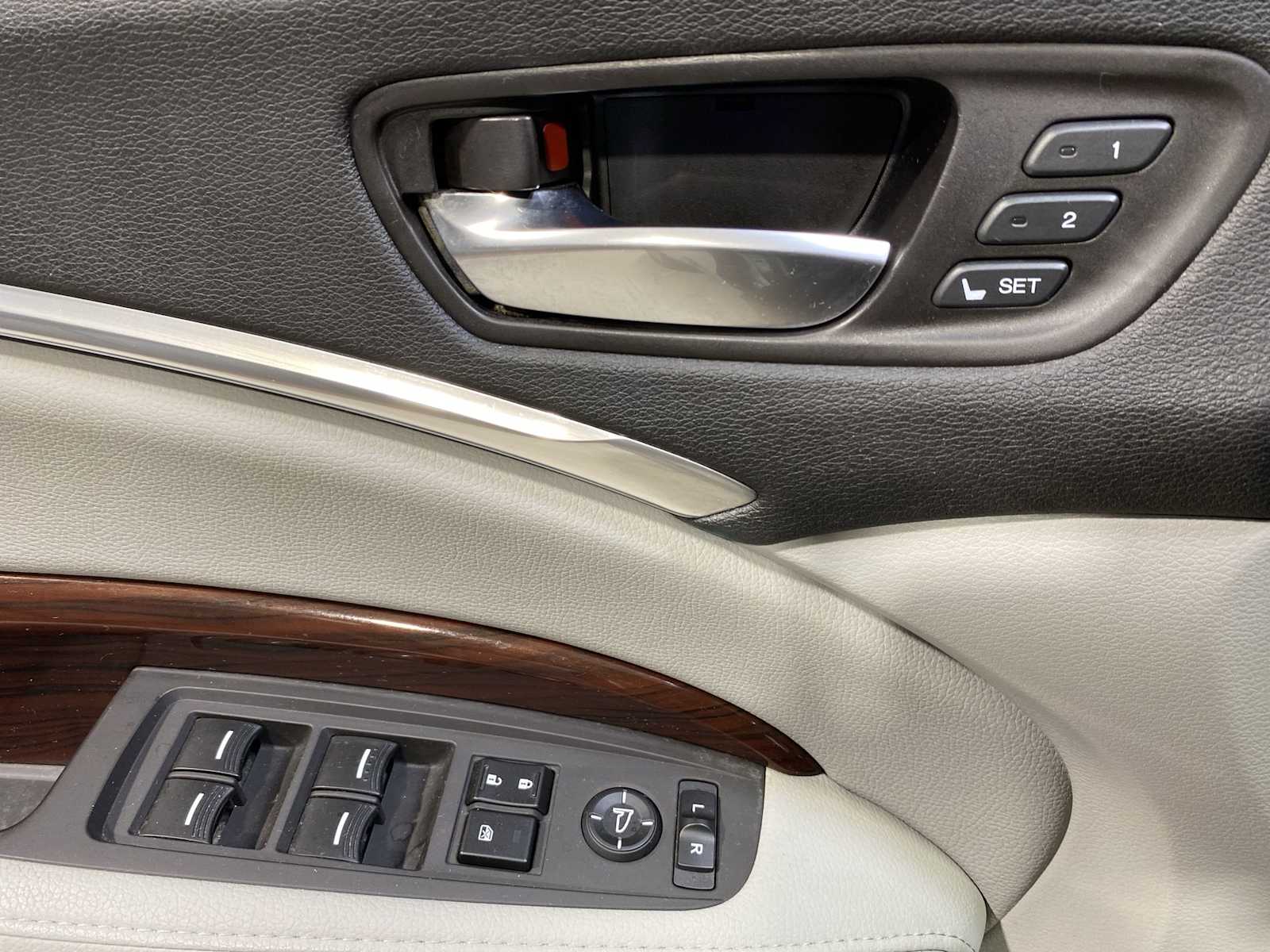 Thumbnail: 2014 Acura MDX - 23