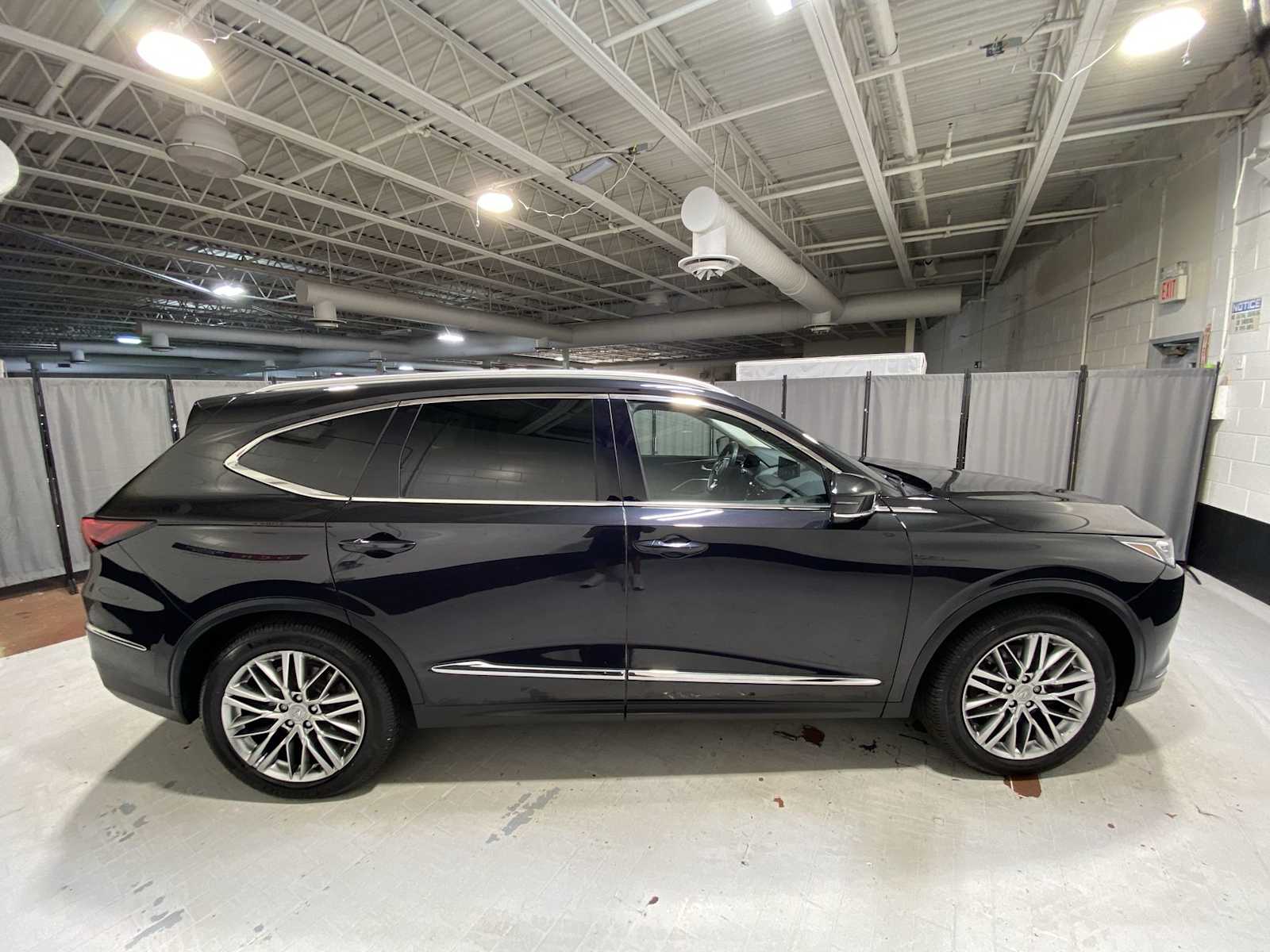 Thumbnail: 2022 Acura MDX - 27