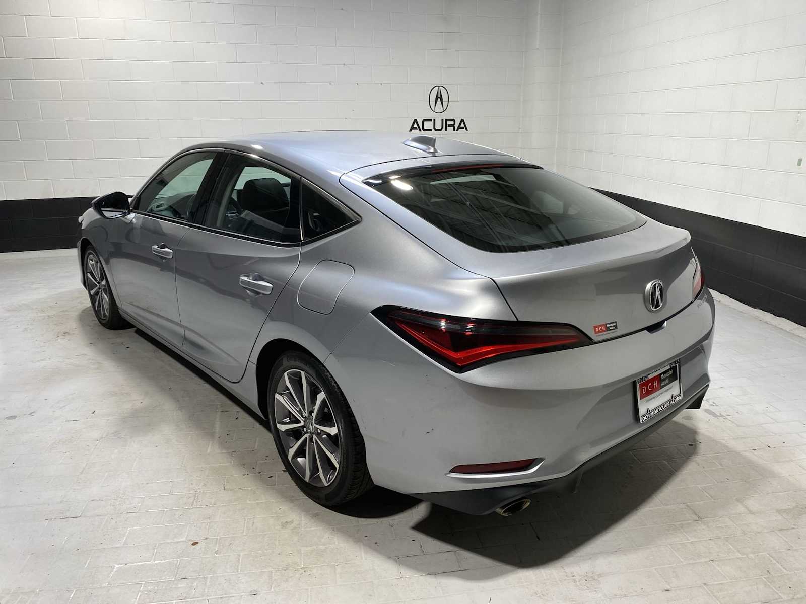 Thumbnail: 2023 Acura Integra - 4