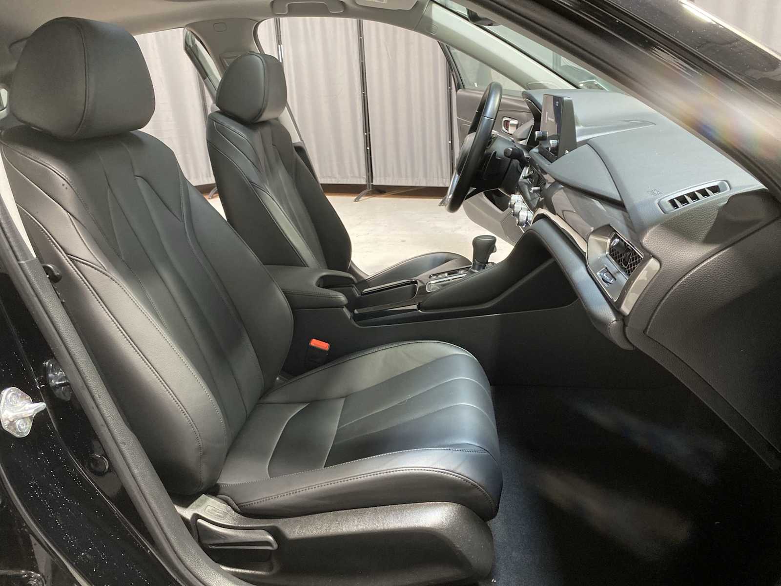 Thumbnail: 2023 Acura Integra - 14