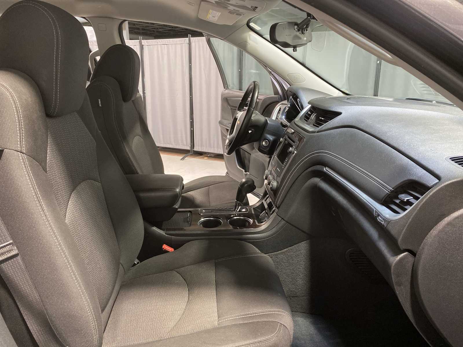 Thumbnail: 2016 Chevrolet Traverse - 14