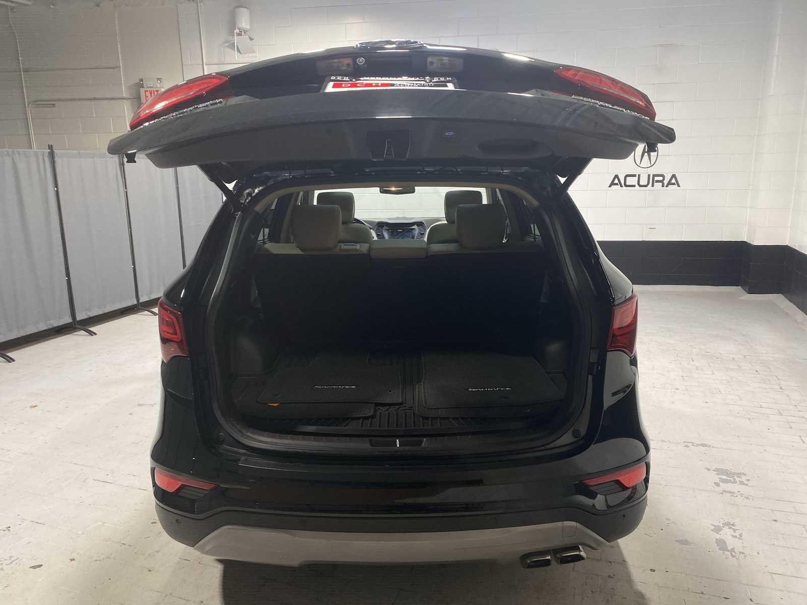 Thumbnail: 2017 Hyundai Santa Fe - 19