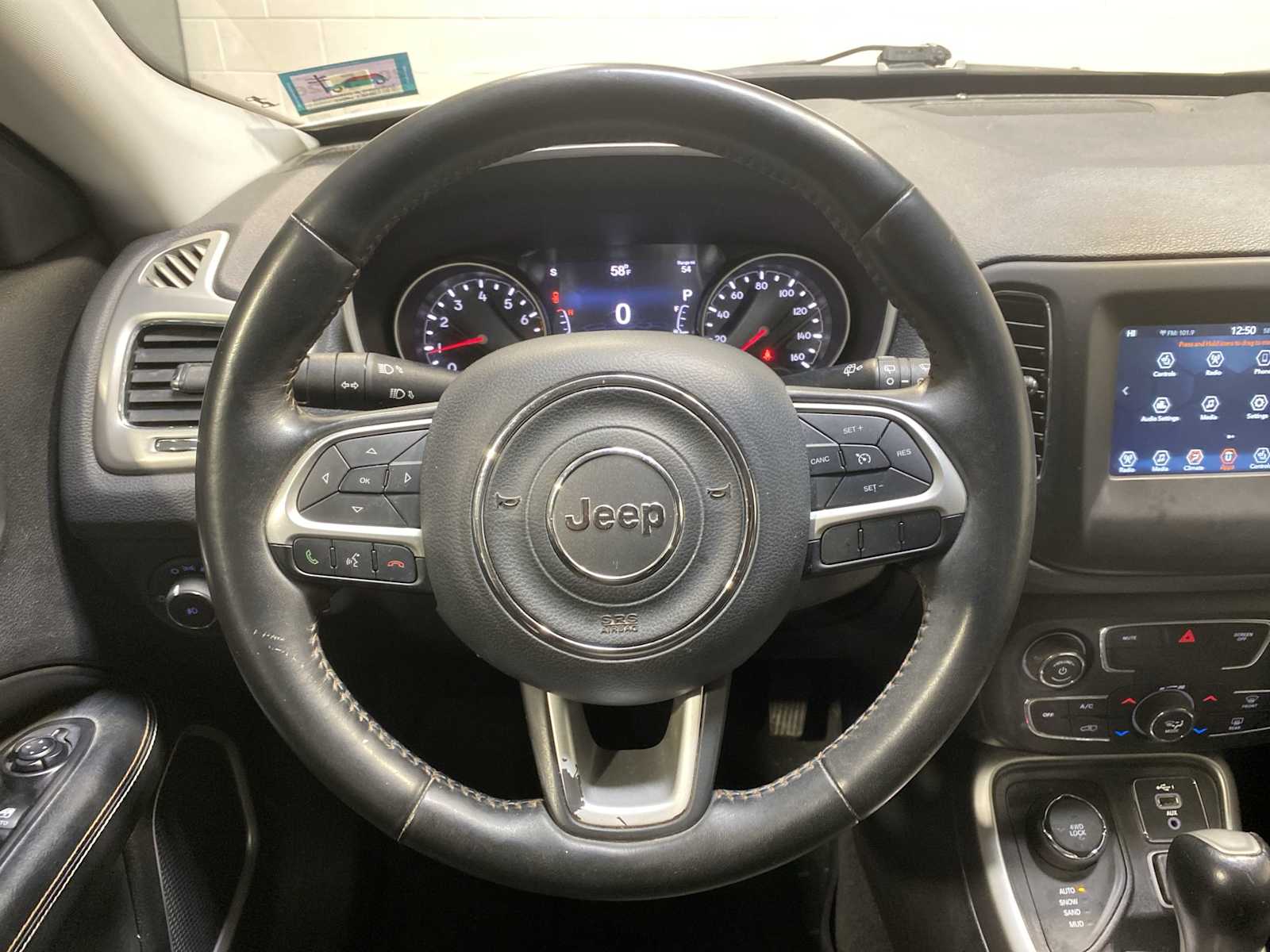 Thumbnail: 2019 Jeep Compass - 15