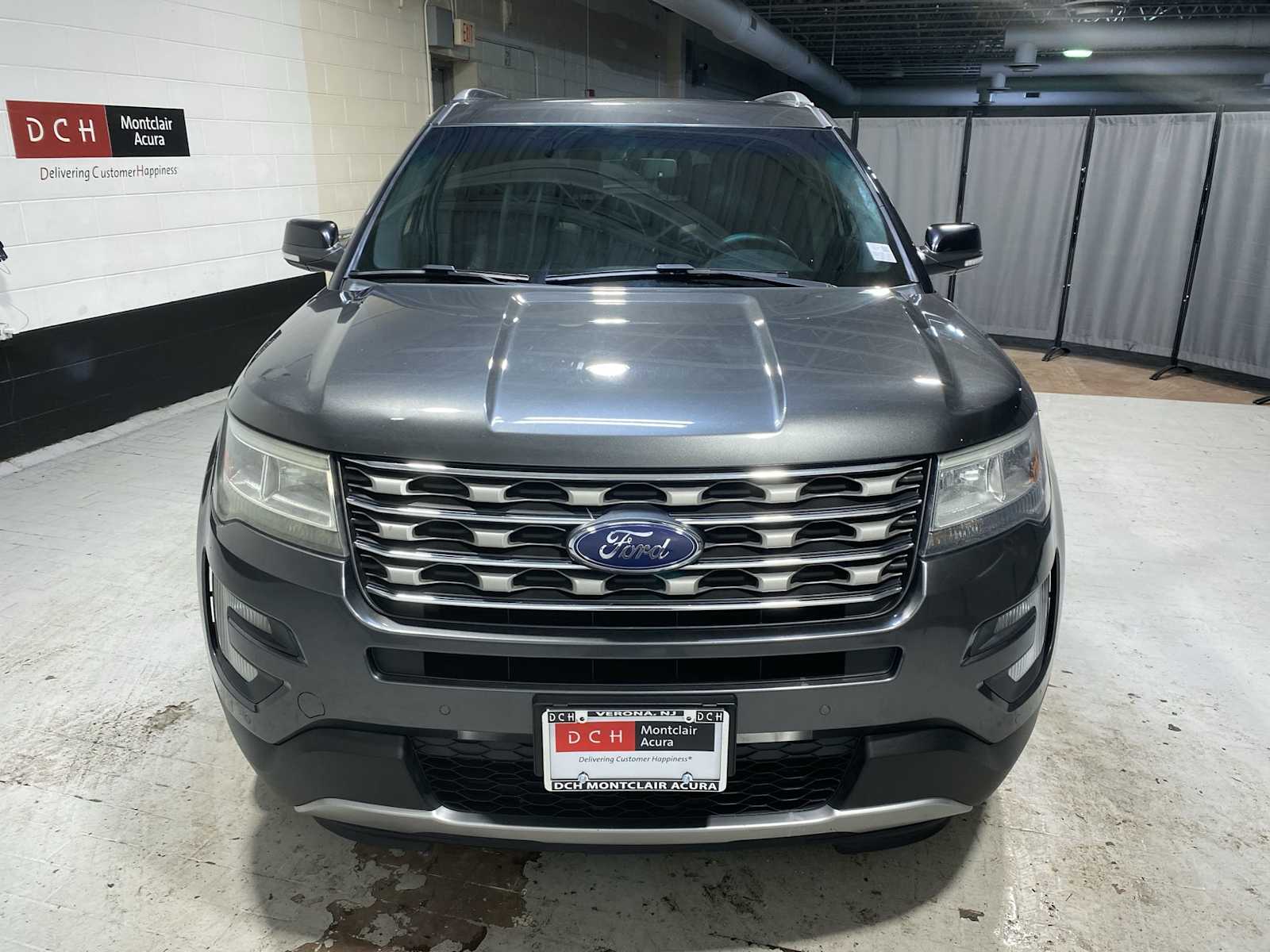 Thumbnail: 2017 Ford Explorer - 6