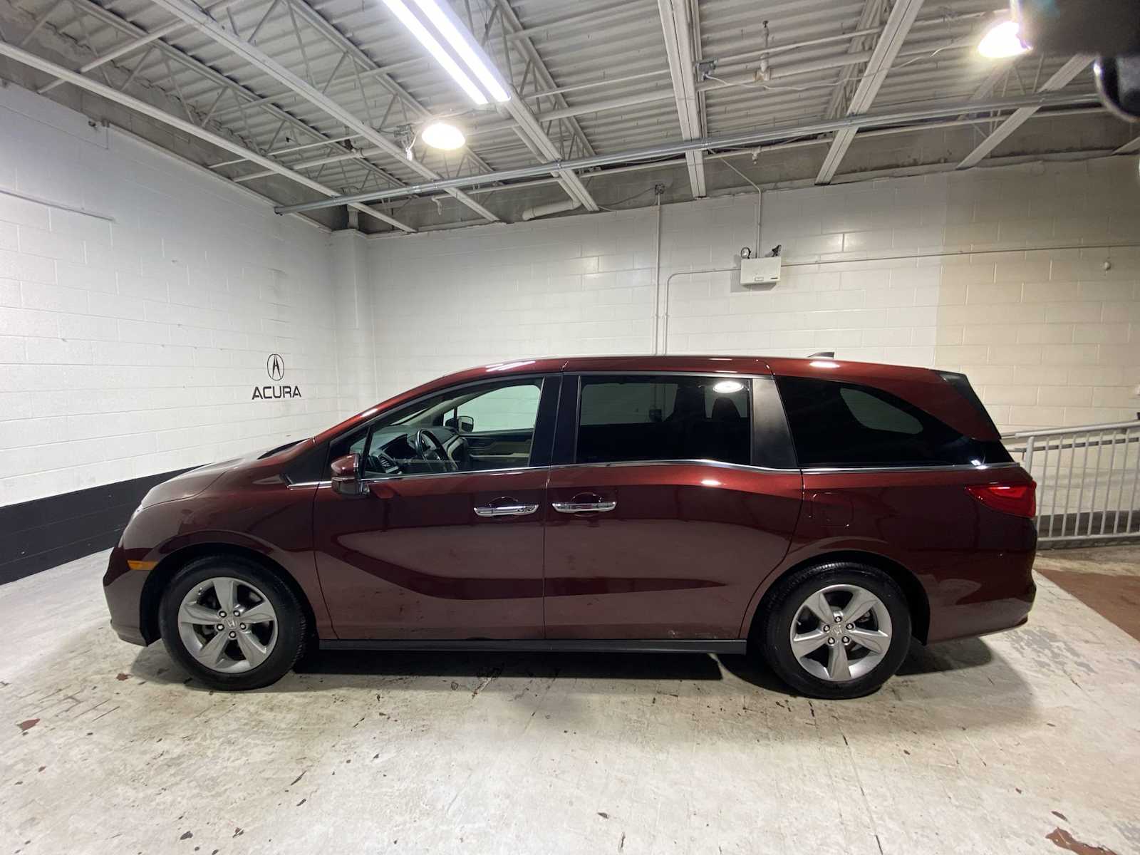 Thumbnail: 2018 Honda Odyssey - 3