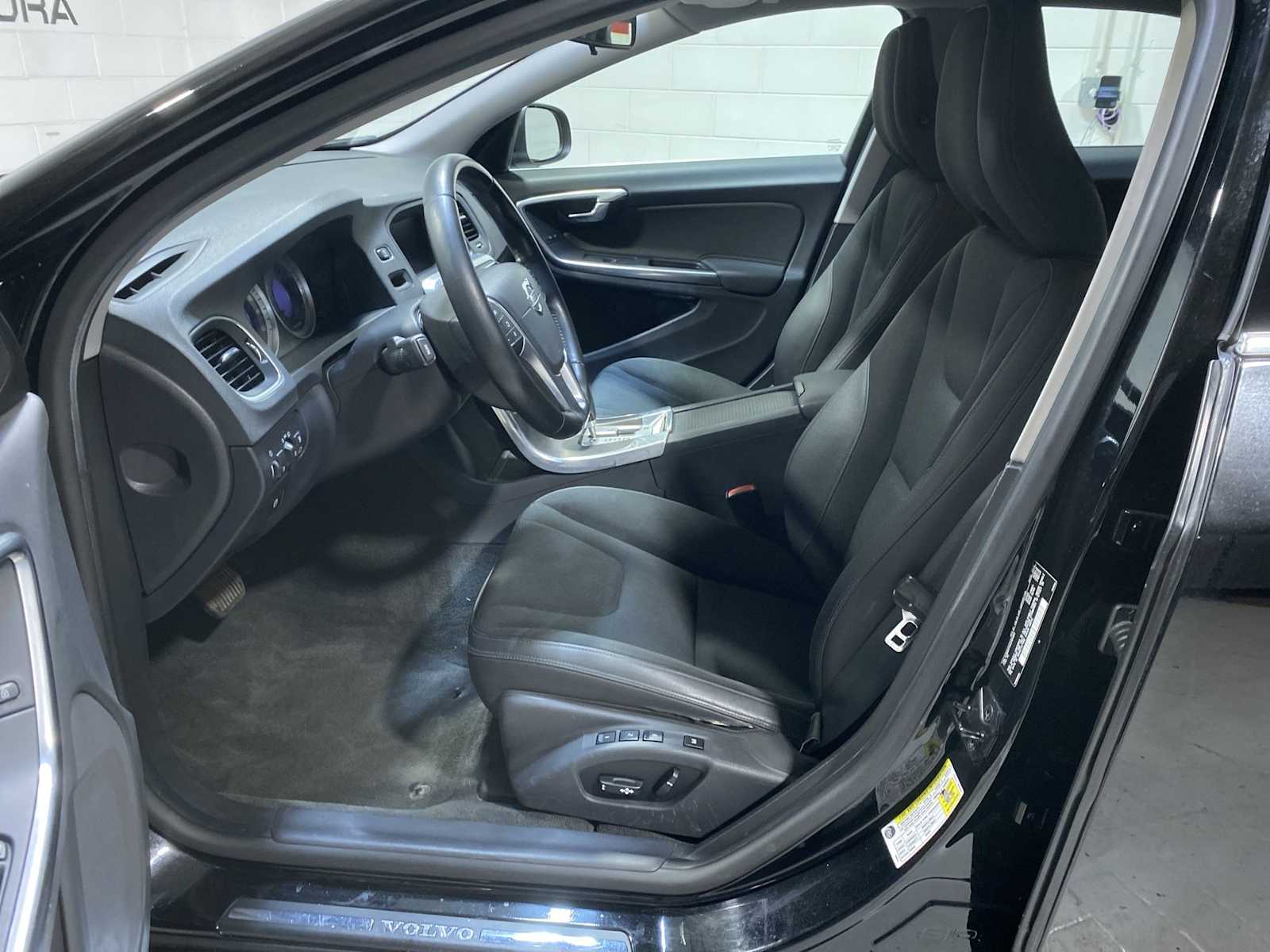 Thumbnail: 2012 Volvo S60 - 2