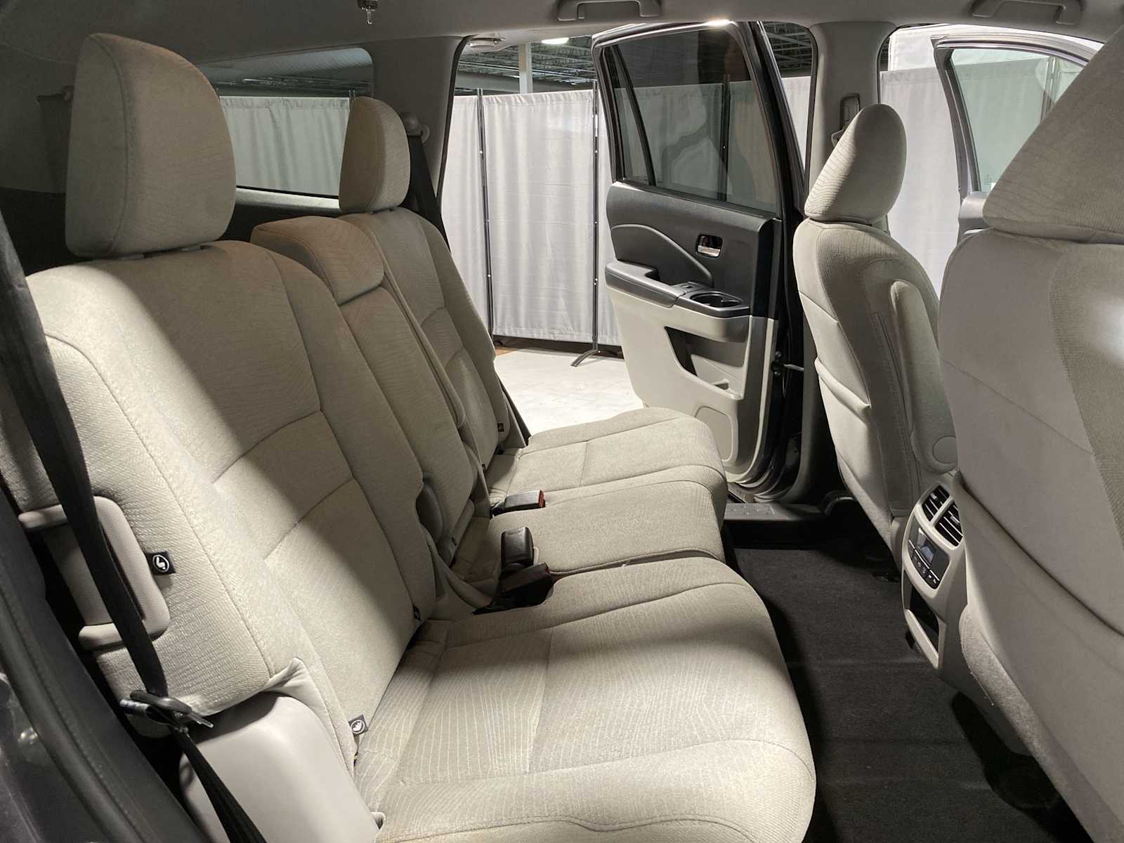 Thumbnail: 2018 Honda Pilot - 13