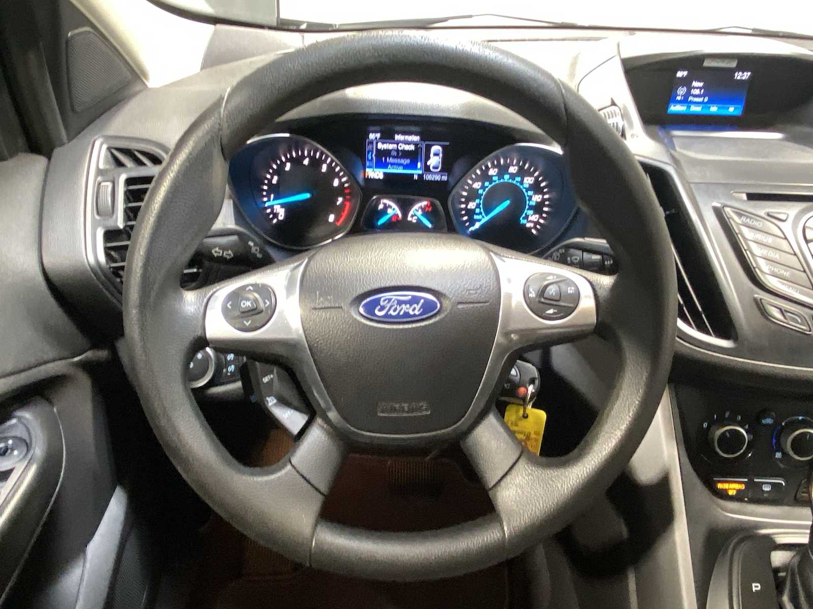 Thumbnail: 2016 Ford Escape - 15