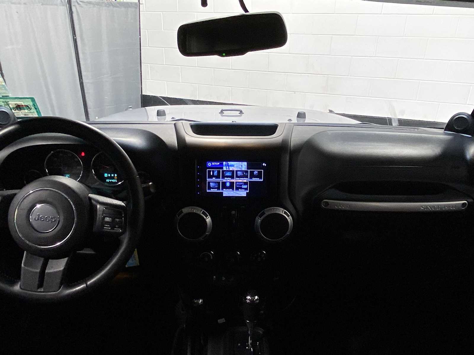 Thumbnail: 2013 Jeep Wrangler - 10