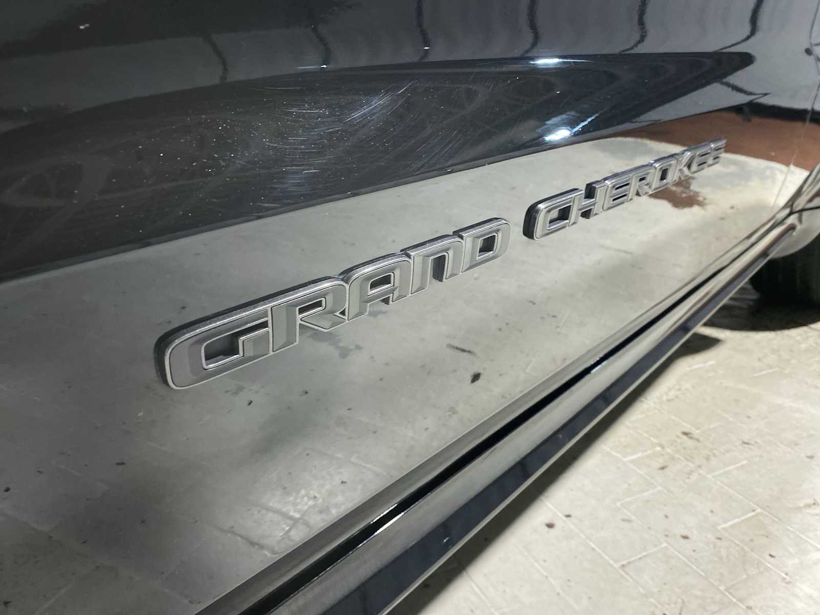 Thumbnail: 2018 Jeep Grand Cherokee - 7