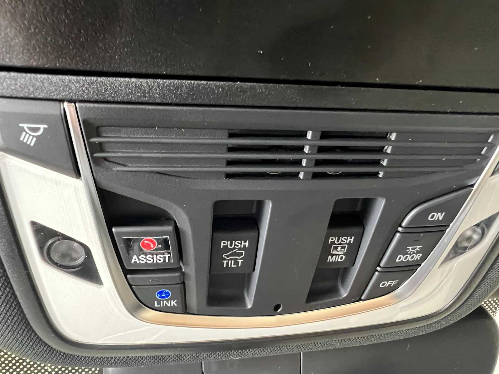 Thumbnail: 2026 Acura RDX - 25