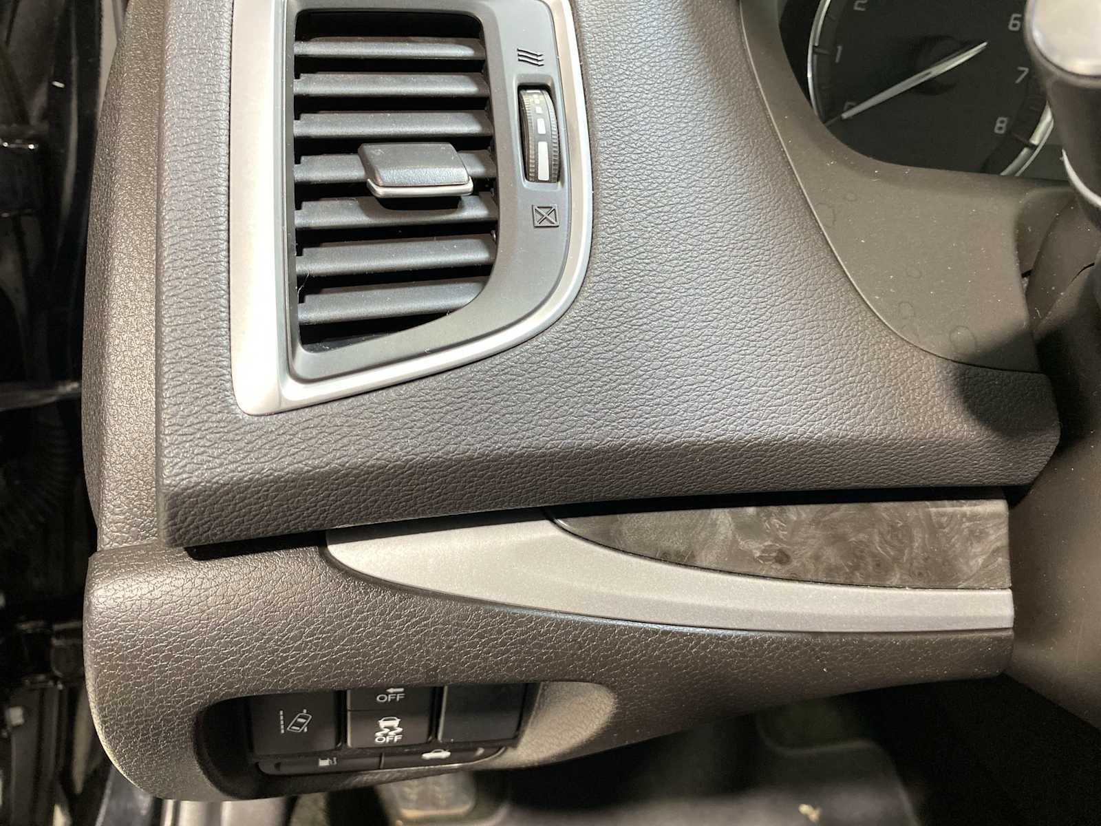 2018 Acura TLX  24