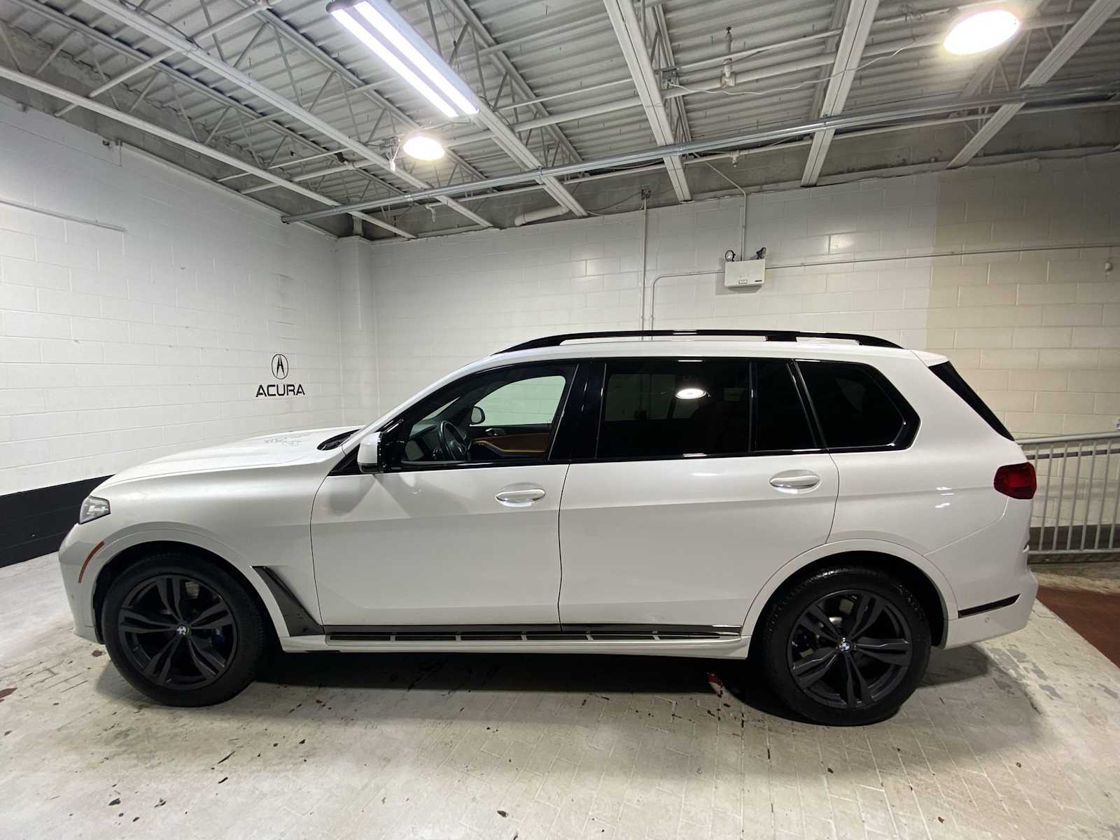 Thumbnail: 2021 BMW X7 - 3