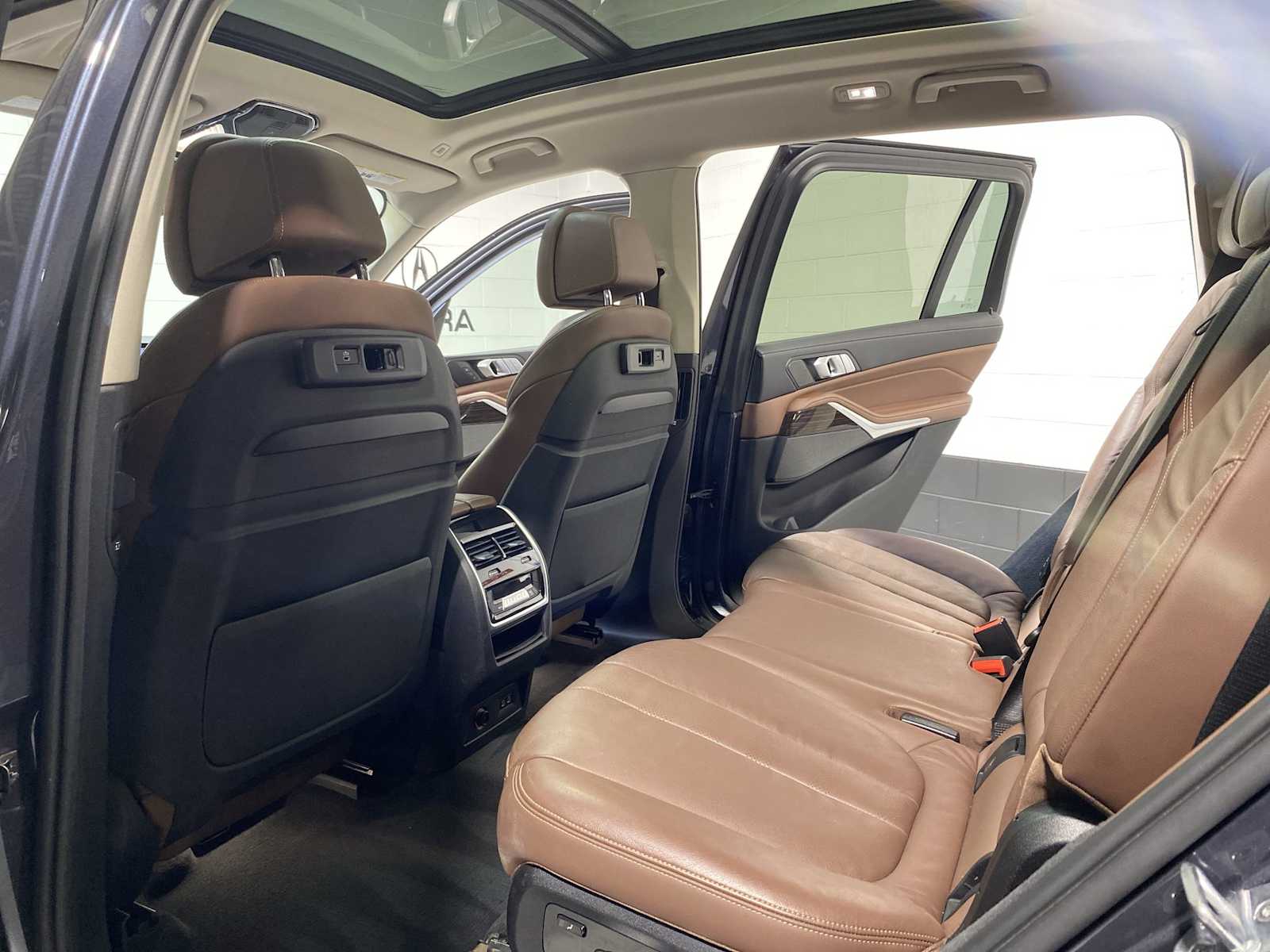 Thumbnail: 2019 BMW X7 - 12
