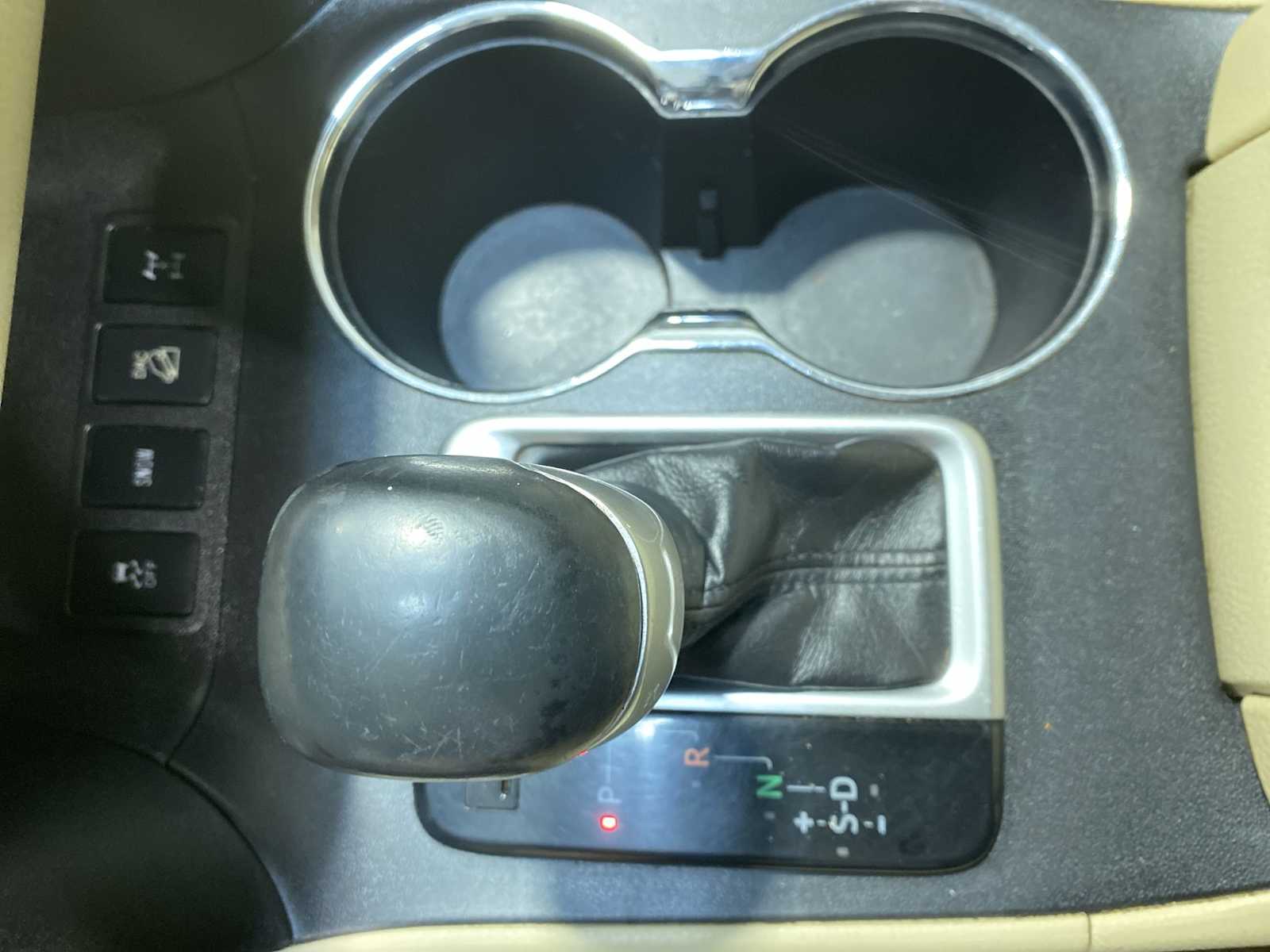 Thumbnail: 2019 Toyota Highlander - 17