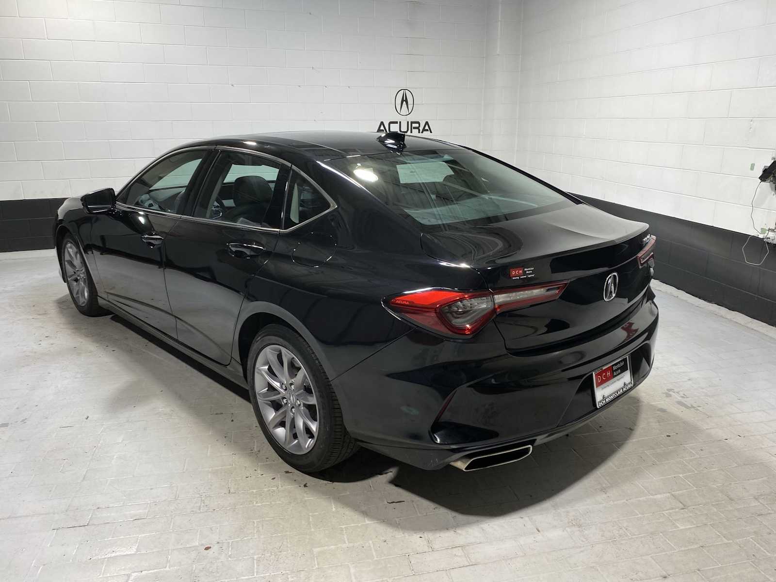 Thumbnail: 2023 Acura TLX - 4