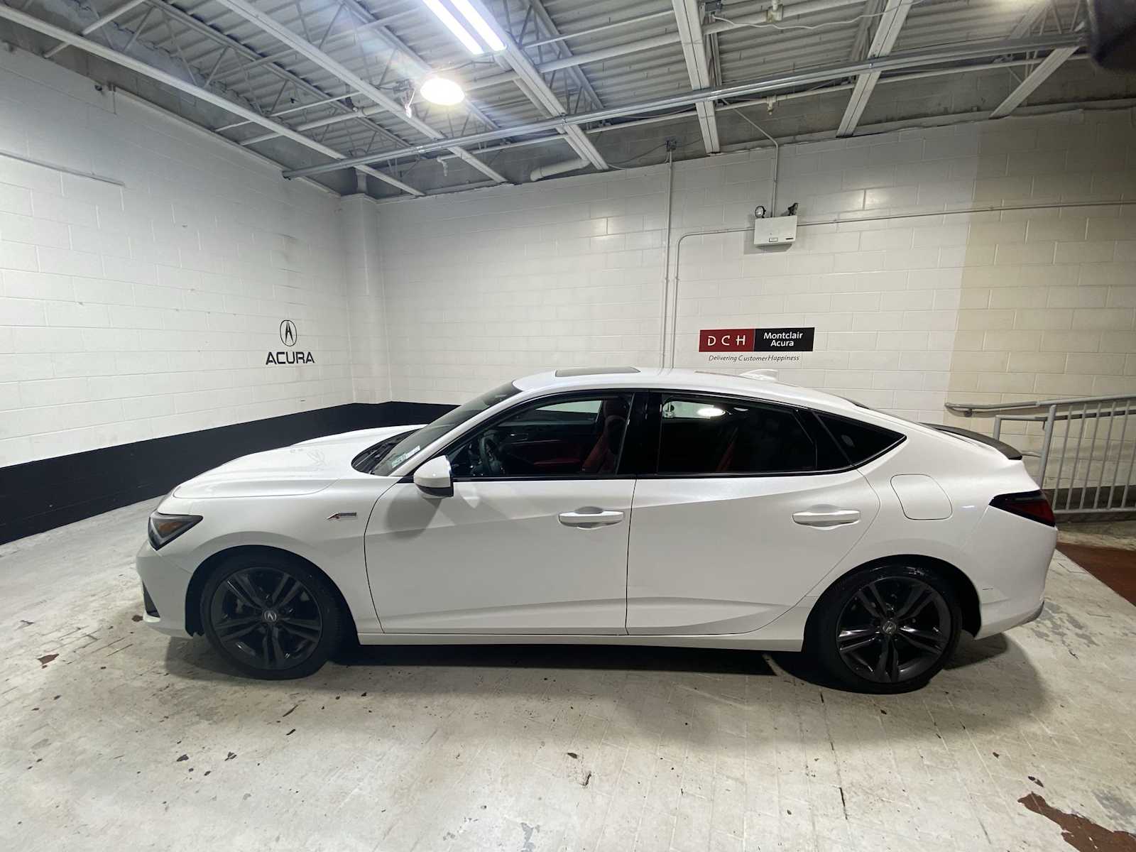 Thumbnail: 2023 Acura Integra - 3