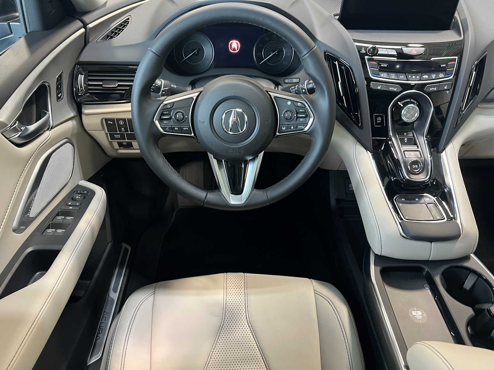 Thumbnail: 2025 Acura RDX - 15