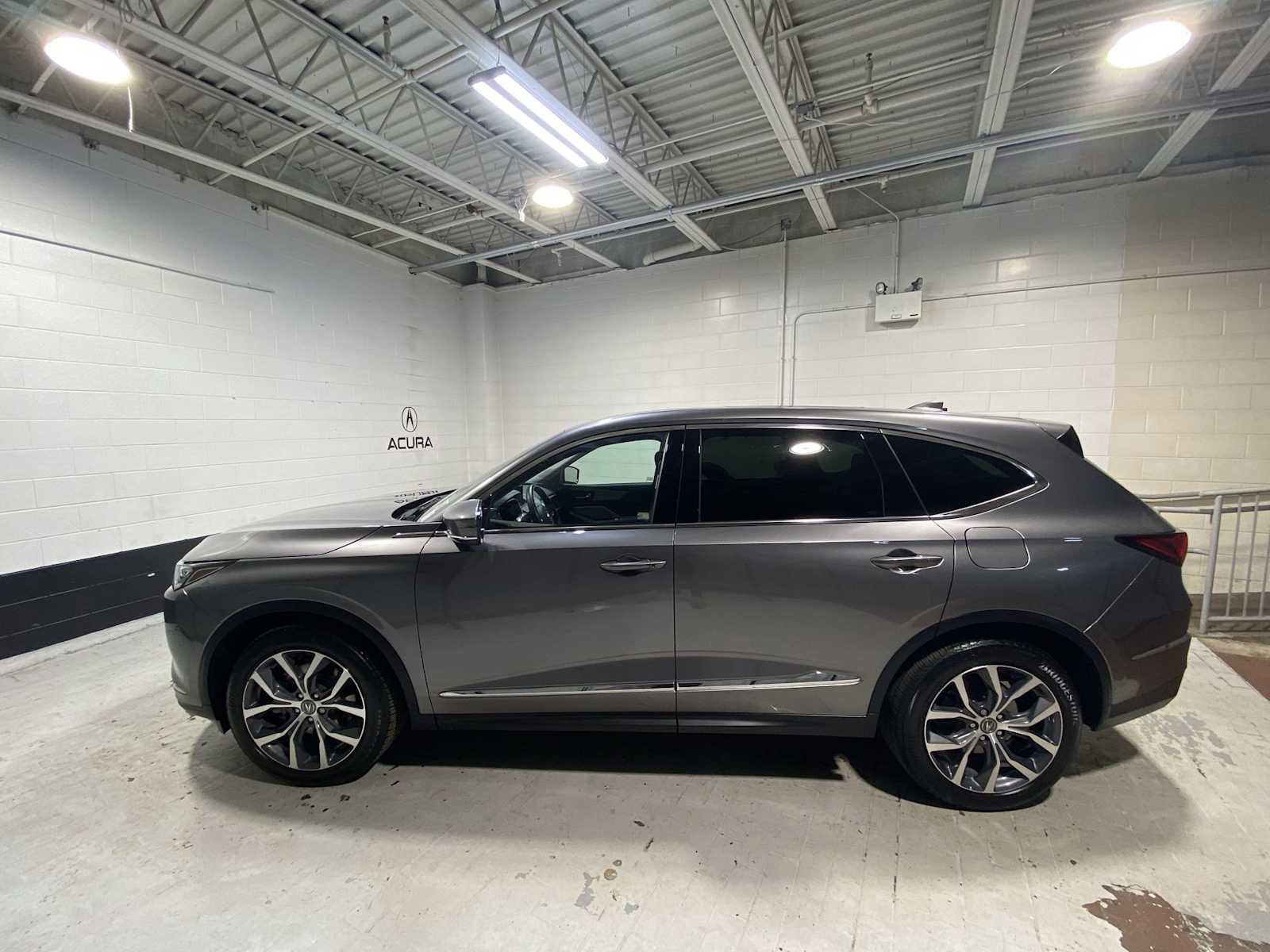 Thumbnail: 2023 Acura MDX - 3