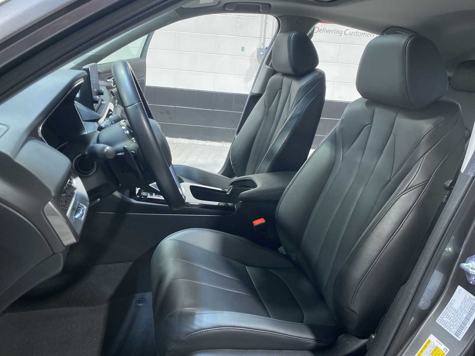 Thumbnail: 2024 Acura Integra - 11