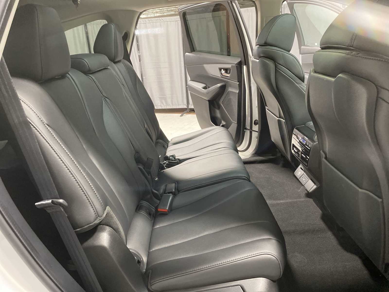 Thumbnail: 2023 Acura MDX - 13