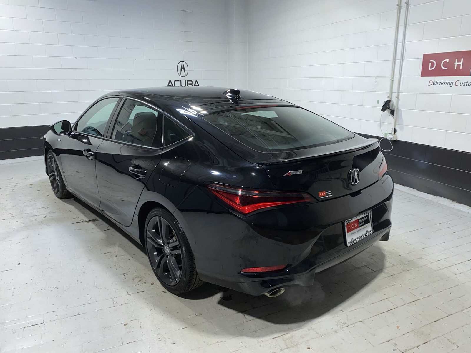 Thumbnail: 2023 Acura Integra - 4