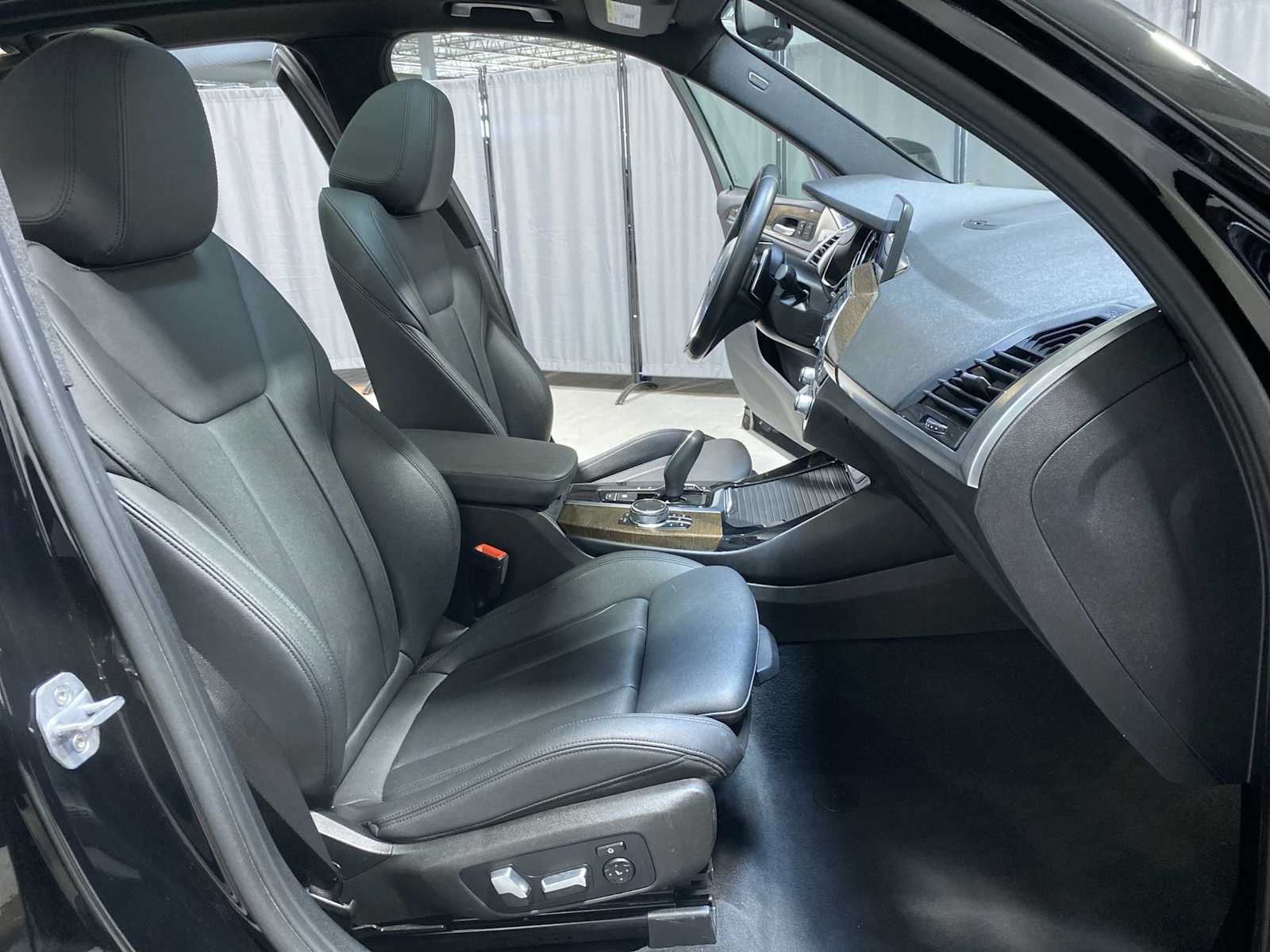 Thumbnail: 2018 BMW X3 - 14