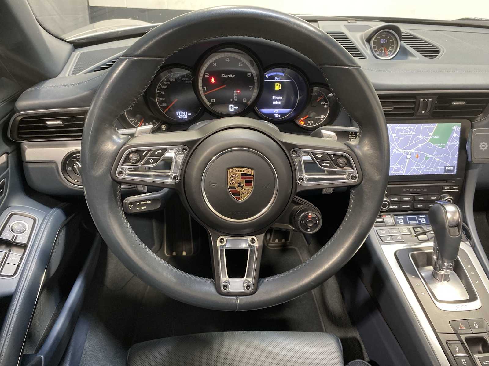 Thumbnail: 2017 Porsche 911 - 13