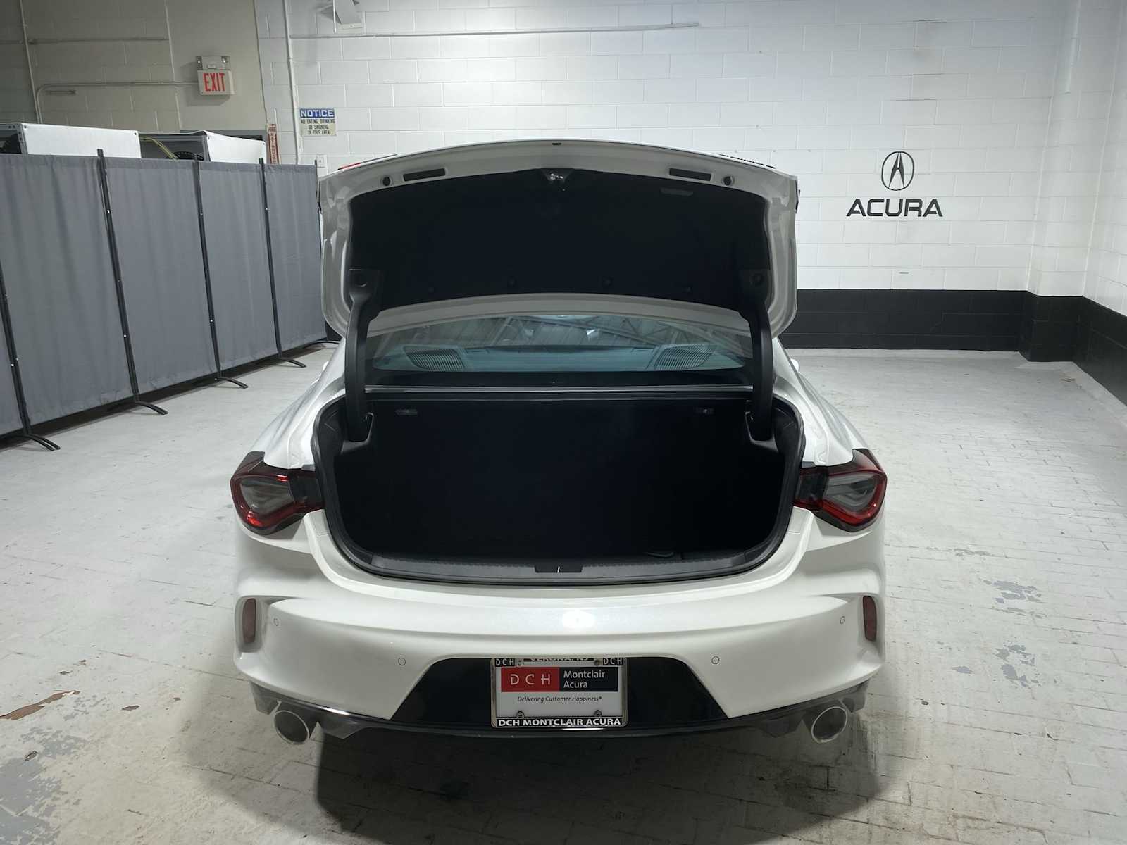 Thumbnail: 2025 Acura TLX - 19