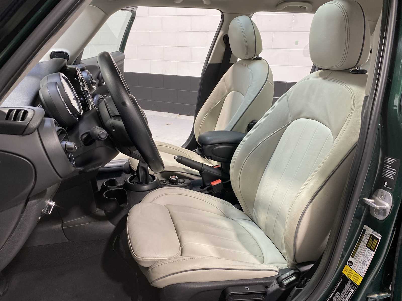 Thumbnail: 2019 MINI Cooper Hardtop - 11