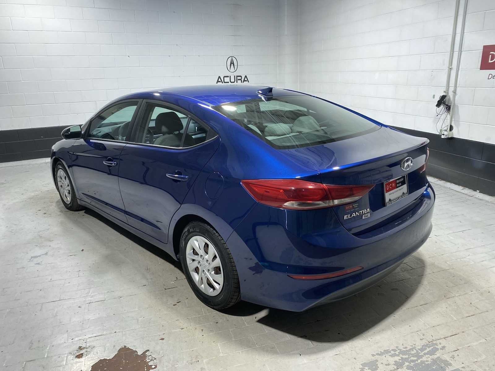 Thumbnail: 2017 Hyundai Elantra - 4