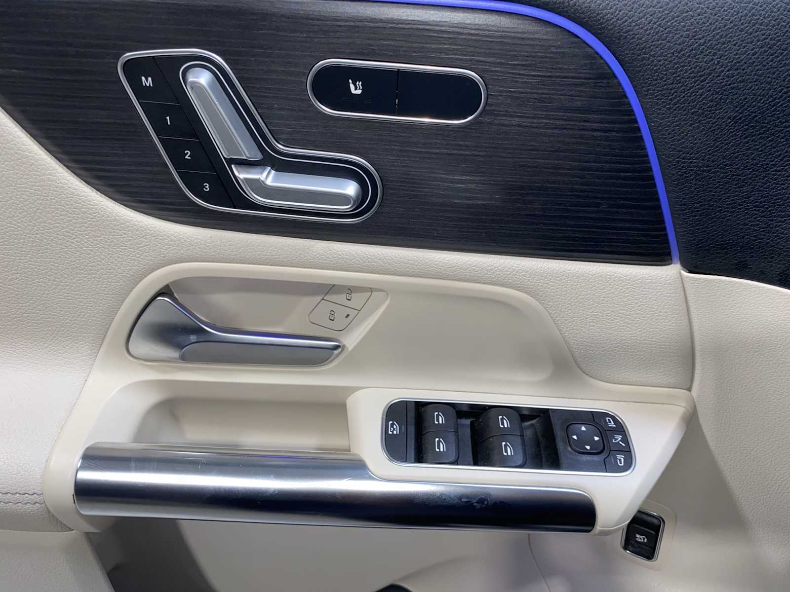 Thumbnail: 2021 Mercedes-Benz GLA - 23