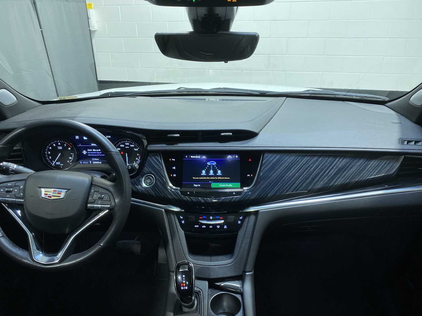 Thumbnail: 2023 Cadillac XT6 - 10