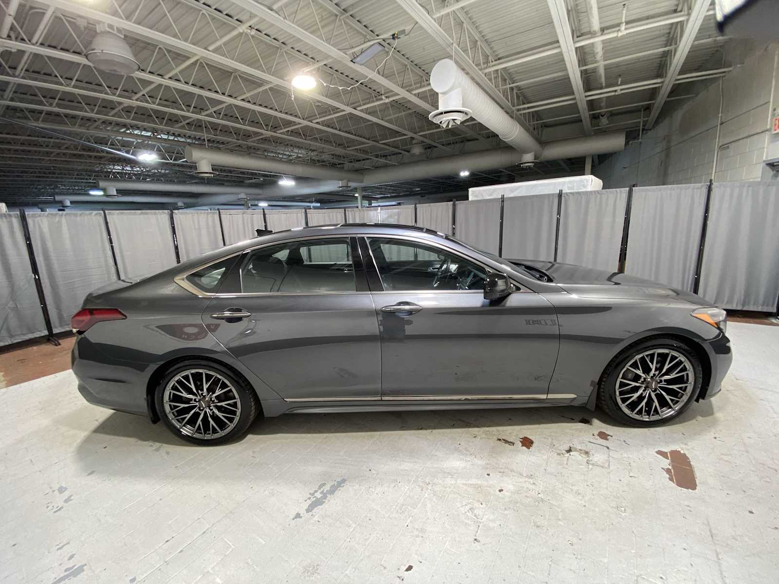 Thumbnail: 2019 Genesis G80 - 27