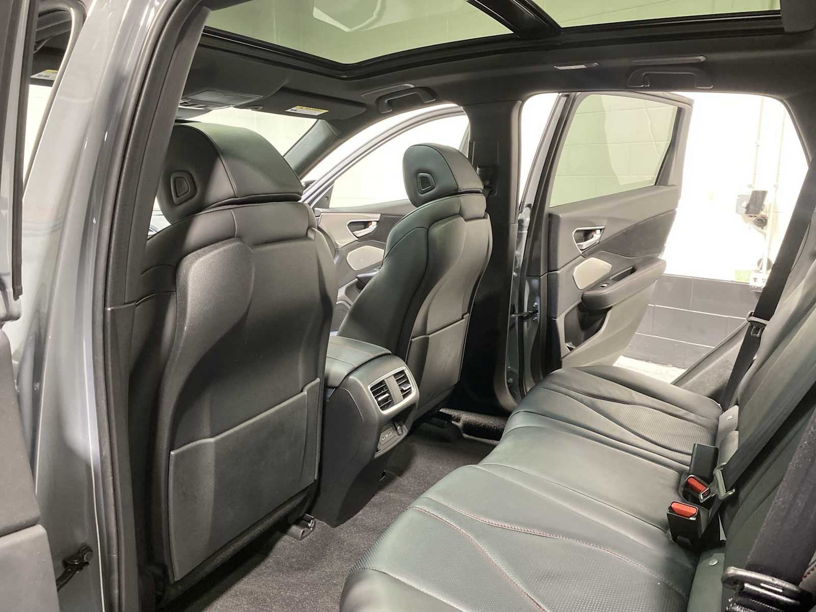 Thumbnail: 2025 Acura RDX - 12