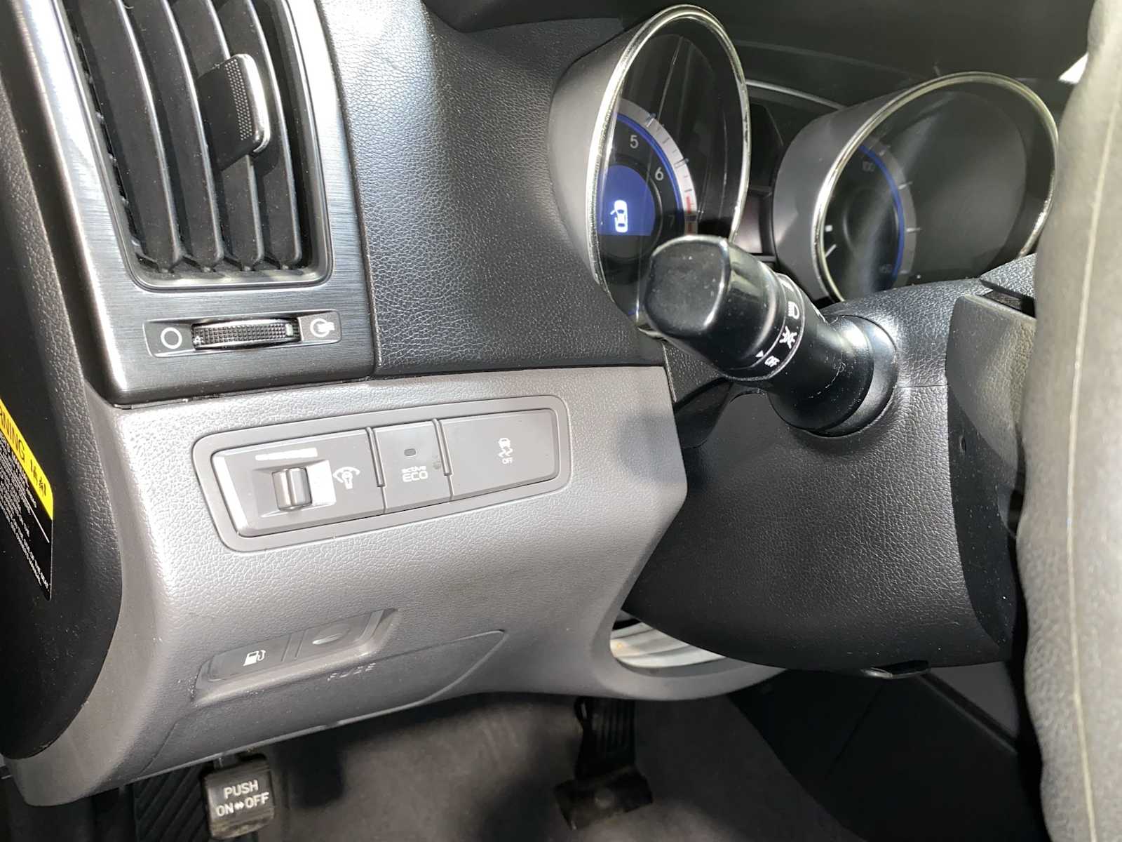 Thumbnail: 2012 Hyundai Sonata - 24