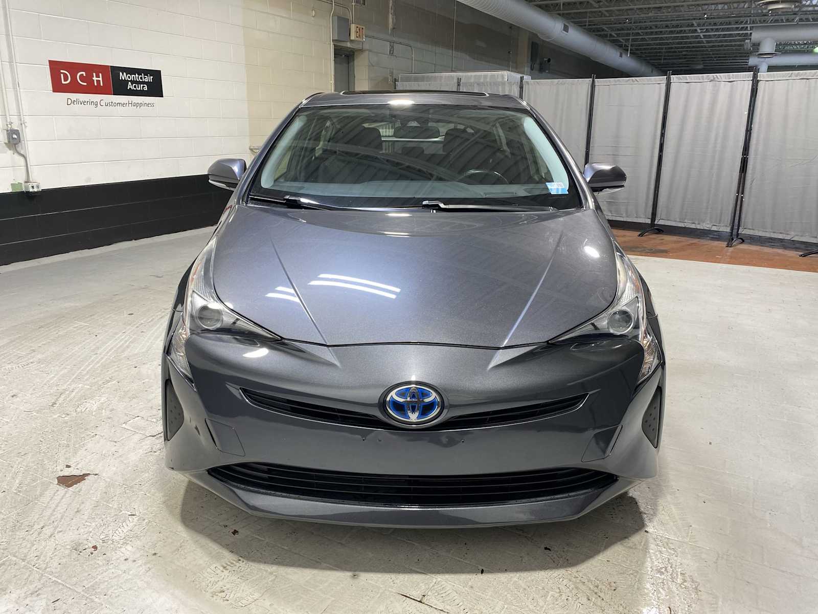 2017 Toyota Prius Three 6