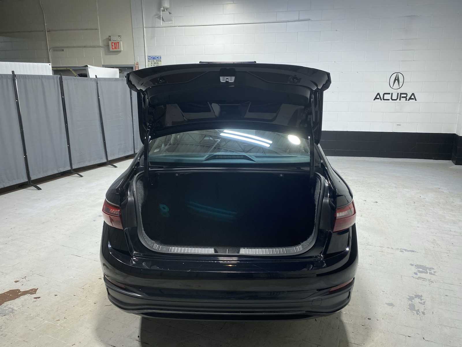 Thumbnail: 2024 Volkswagen Jetta - 19