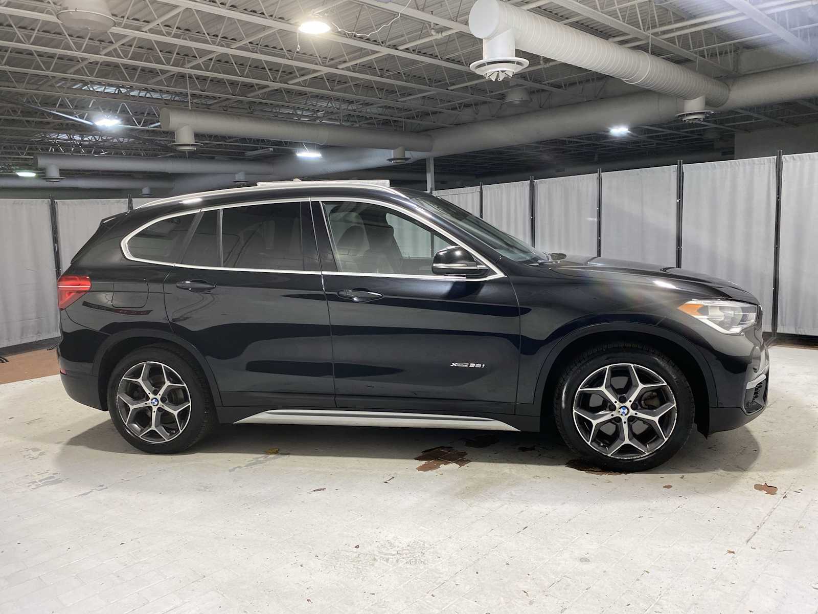 Thumbnail: 2016 BMW X1 - 26