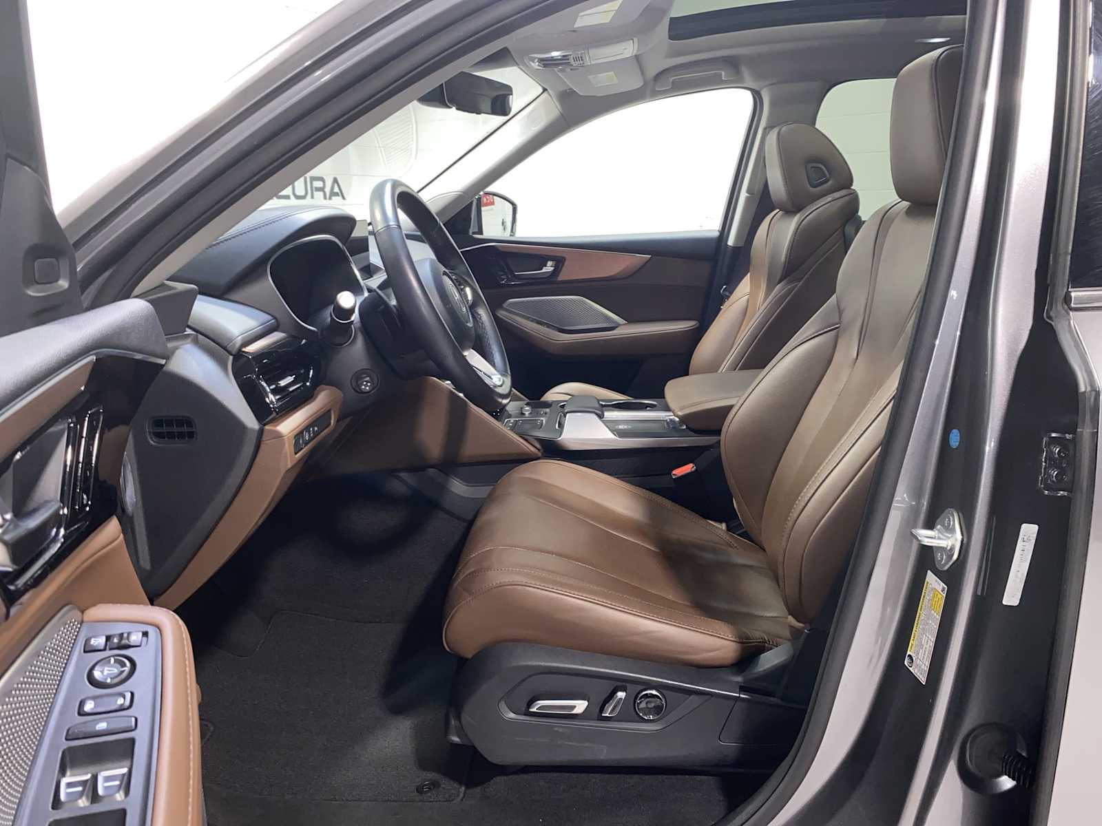 Thumbnail: 2023 Acura MDX - 2