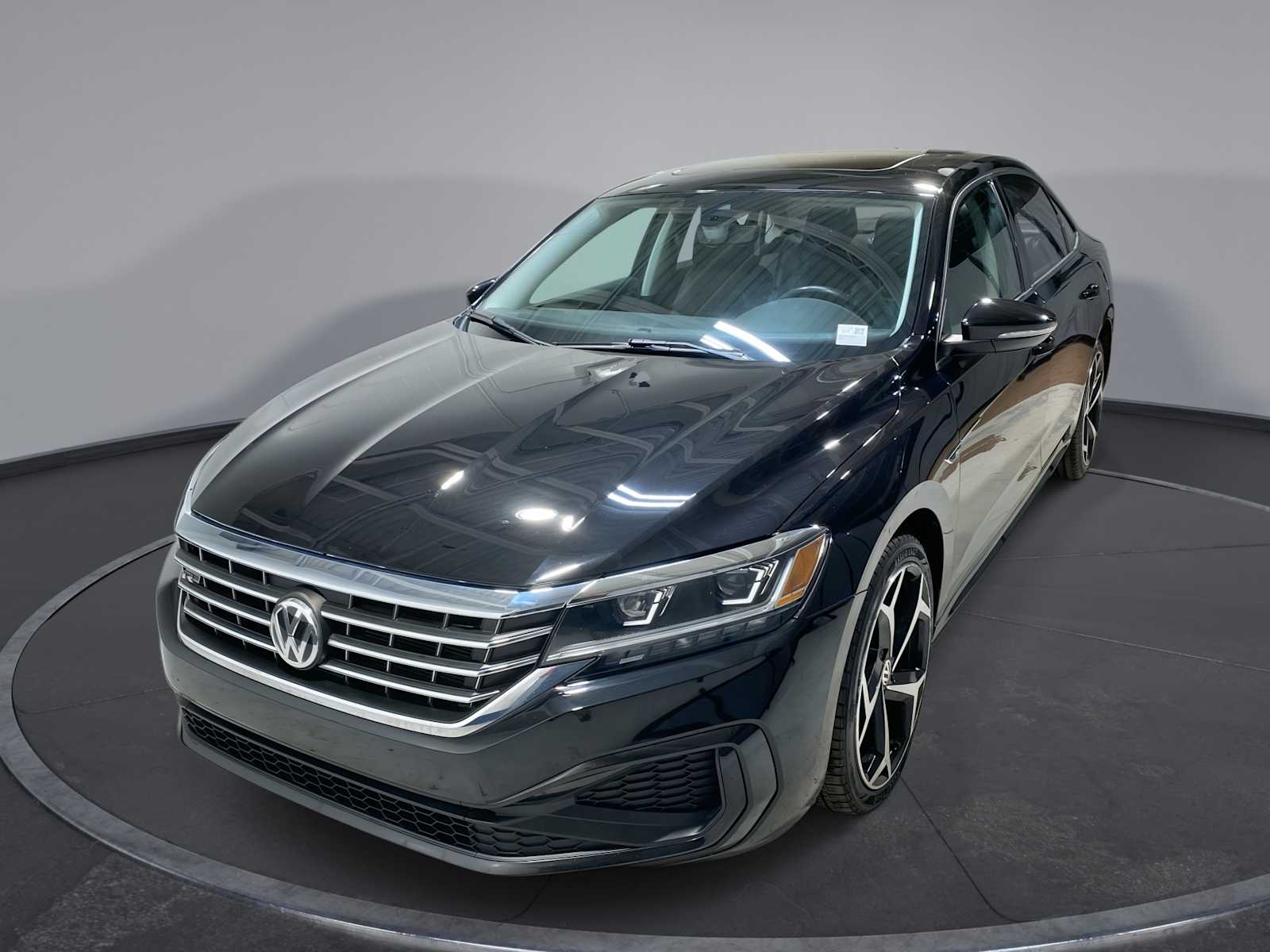 Thumbnail: 2020 Volkswagen Passat - 1