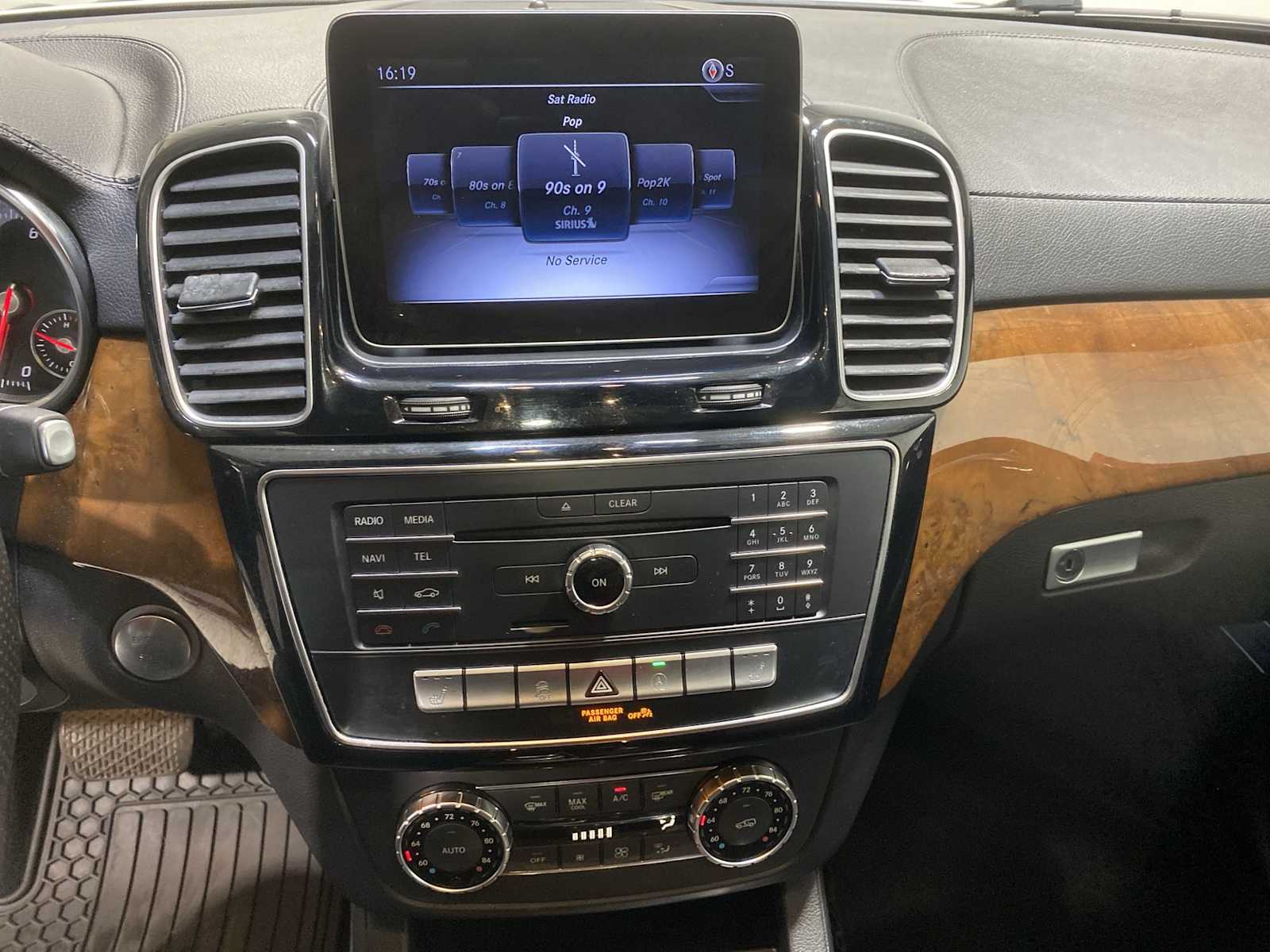 Thumbnail: 2019 Mercedes-Benz GLS - 16