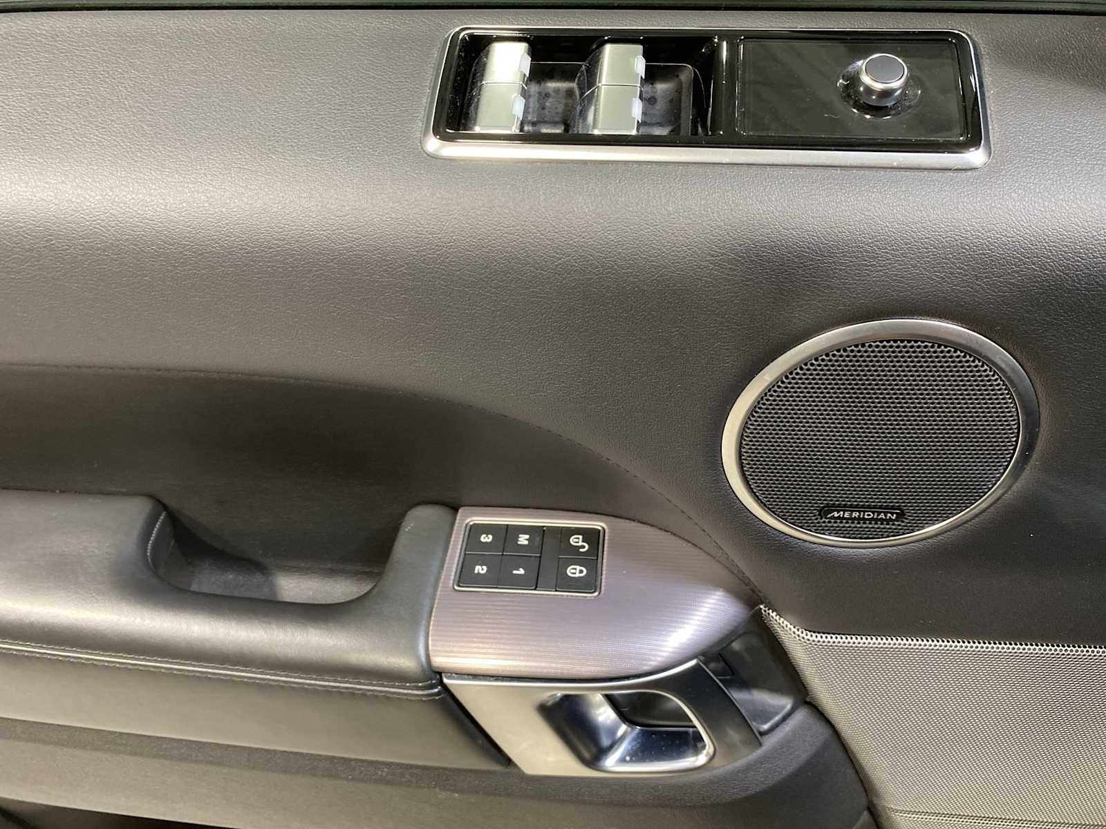 Thumbnail: 2018 Land Rover Range Rover Sport - 23