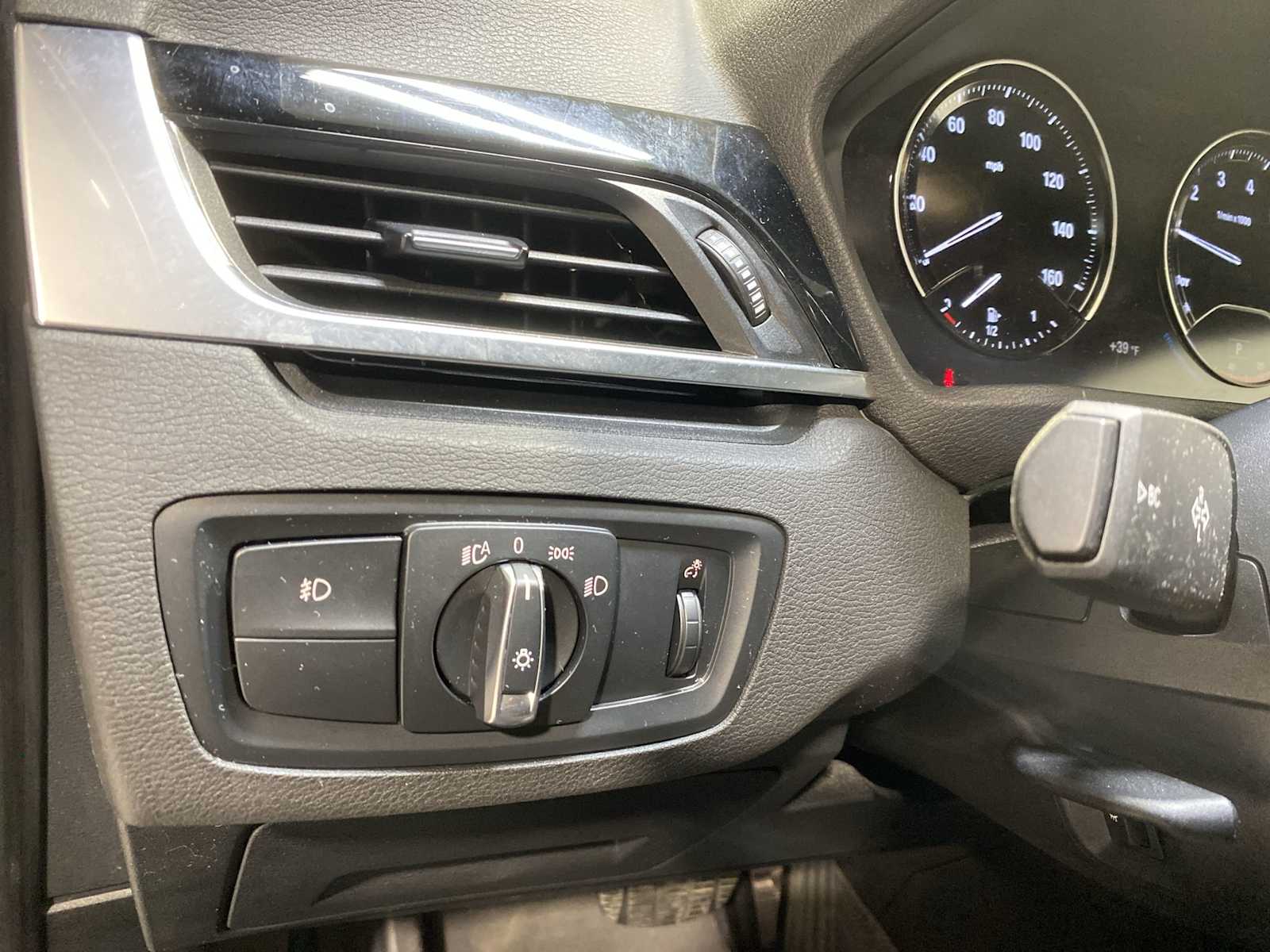 Thumbnail: 2018 BMW X1 - 24