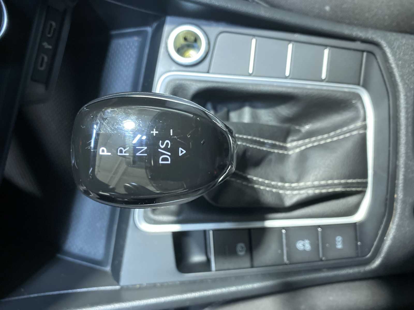 Thumbnail: 2024 Volkswagen Jetta - 17