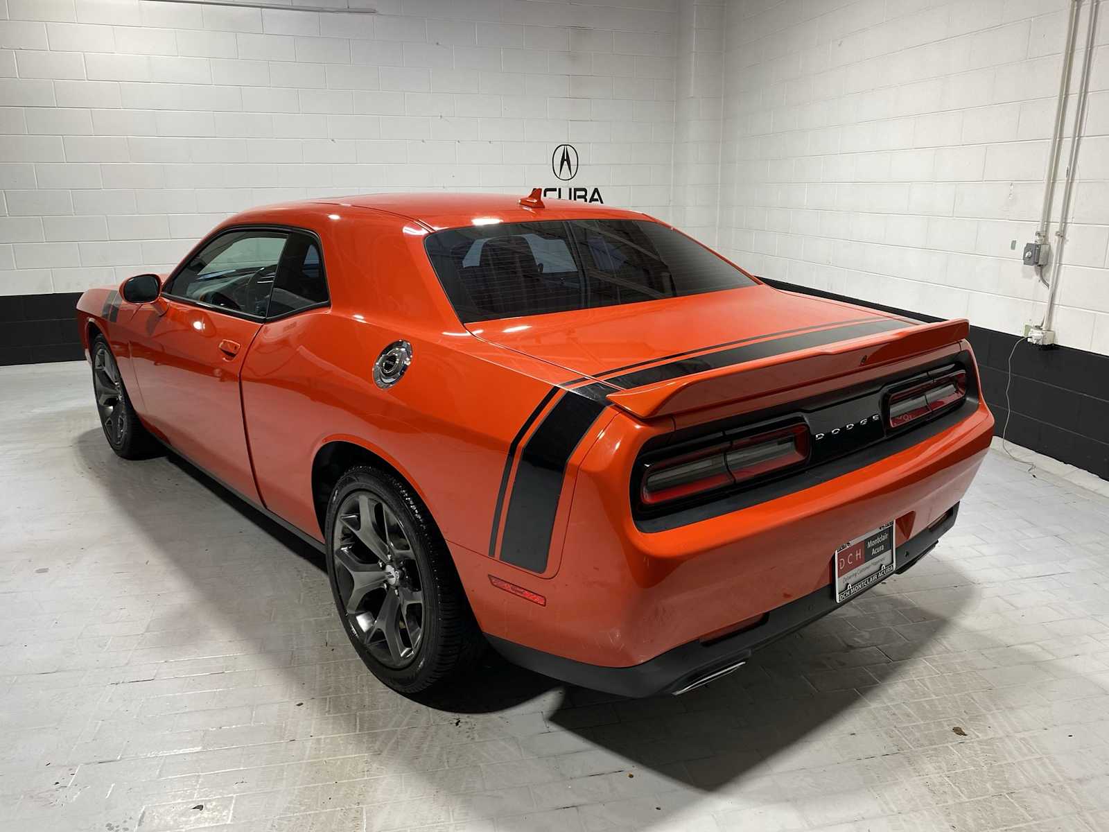 2017 Dodge Challenger SXT 4
