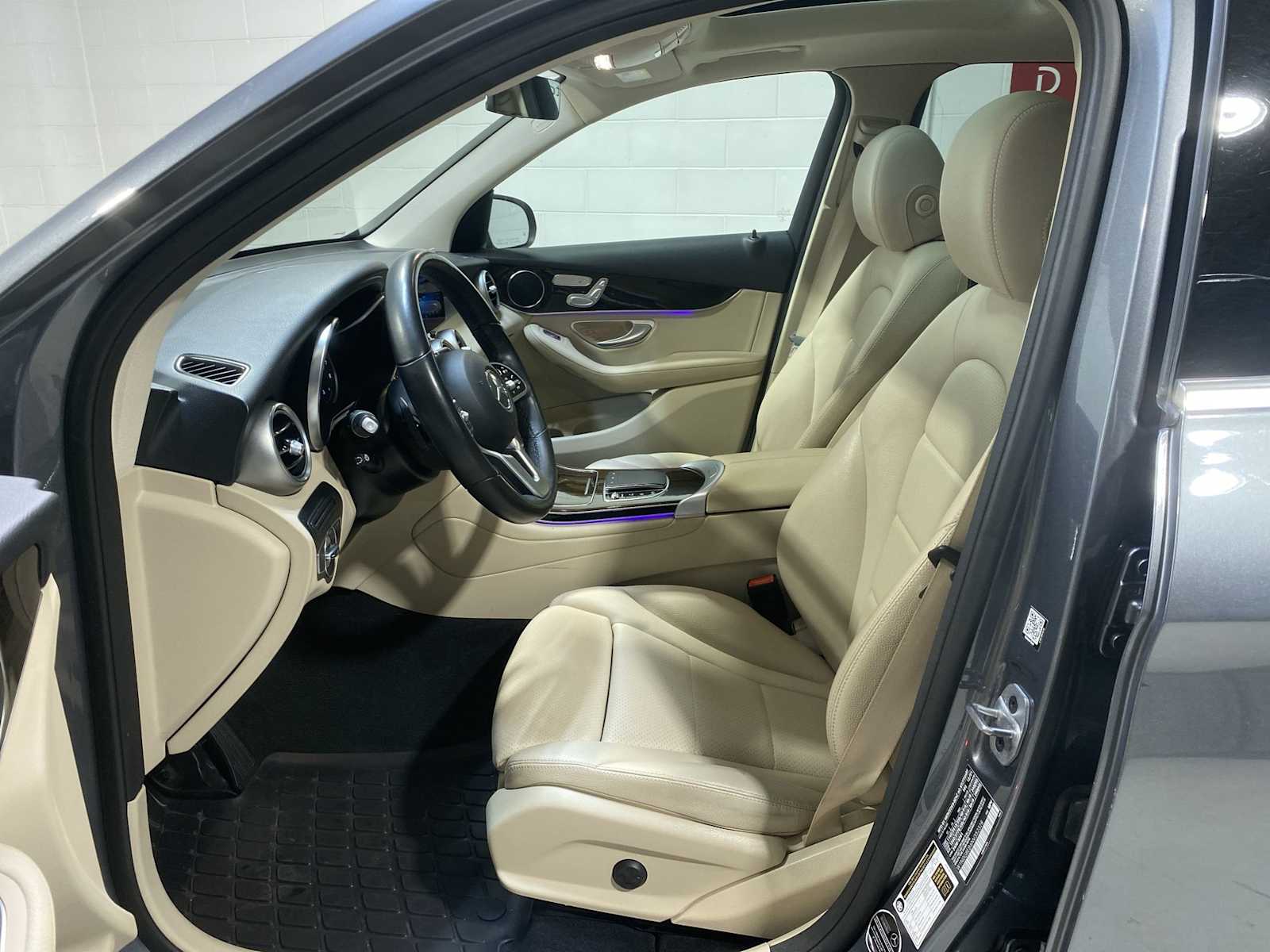 Thumbnail: 2022 Mercedes-Benz GLC - 2