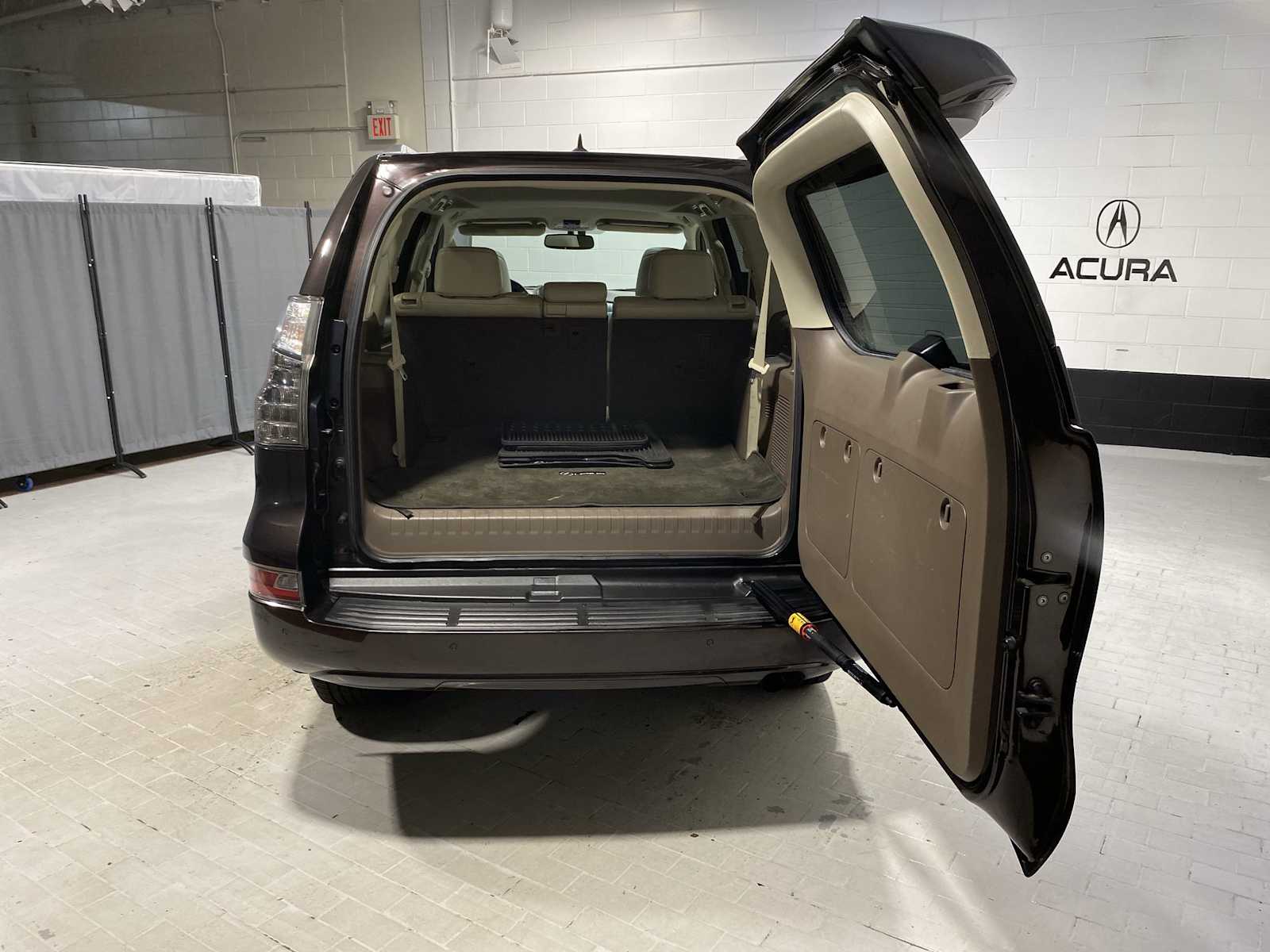 Thumbnail: 2015 Lexus GX - 19