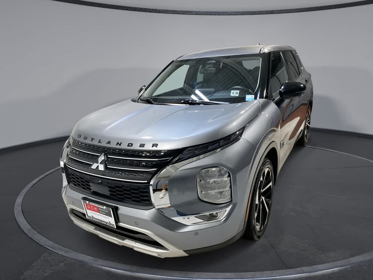 Thumbnail: 2022 Mitsubishi Outlander - 1